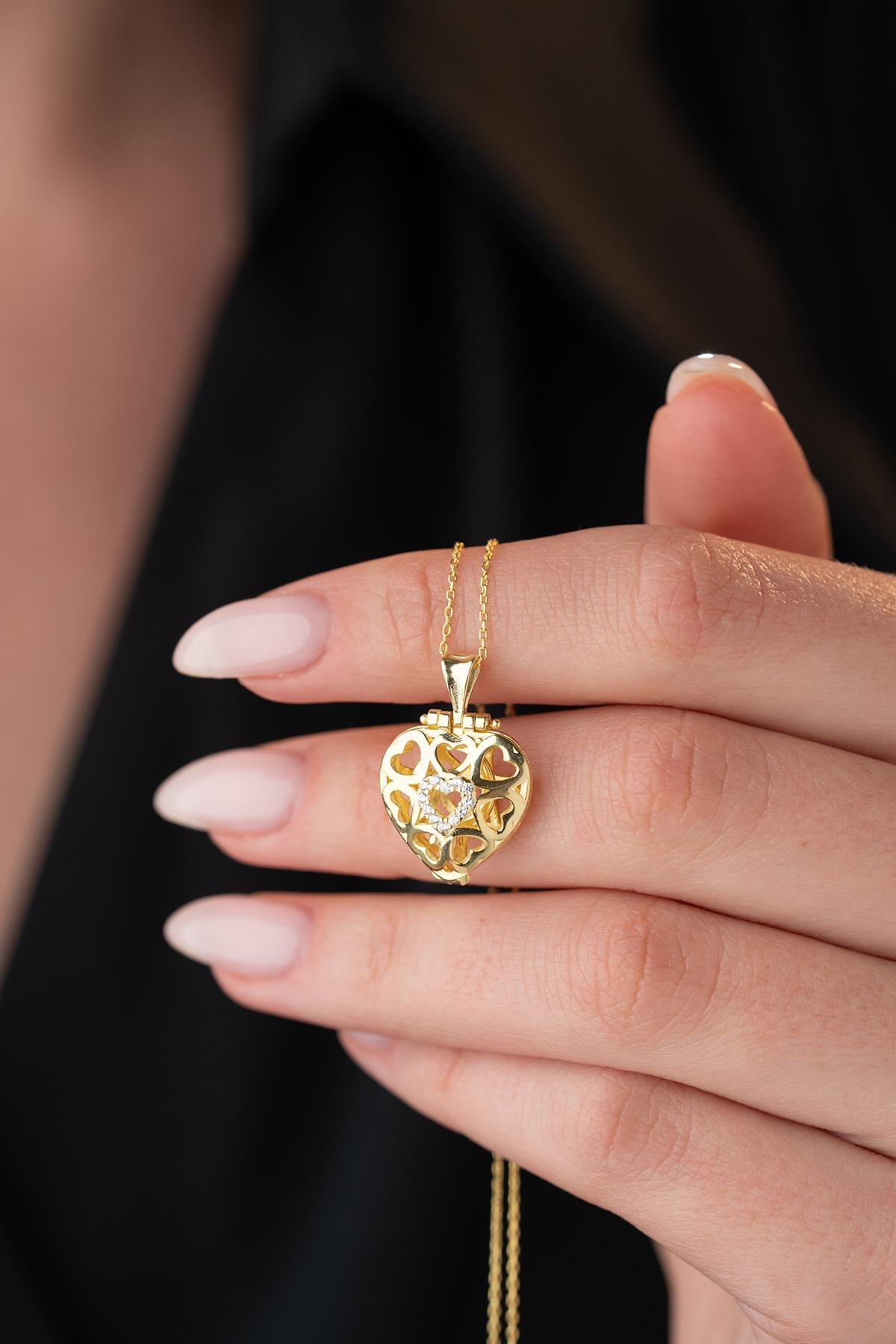 925 Ayar Gümüş Gold Kaplama Tektaş Yüzük Detay Açılabilir Kalp Model Kolye
