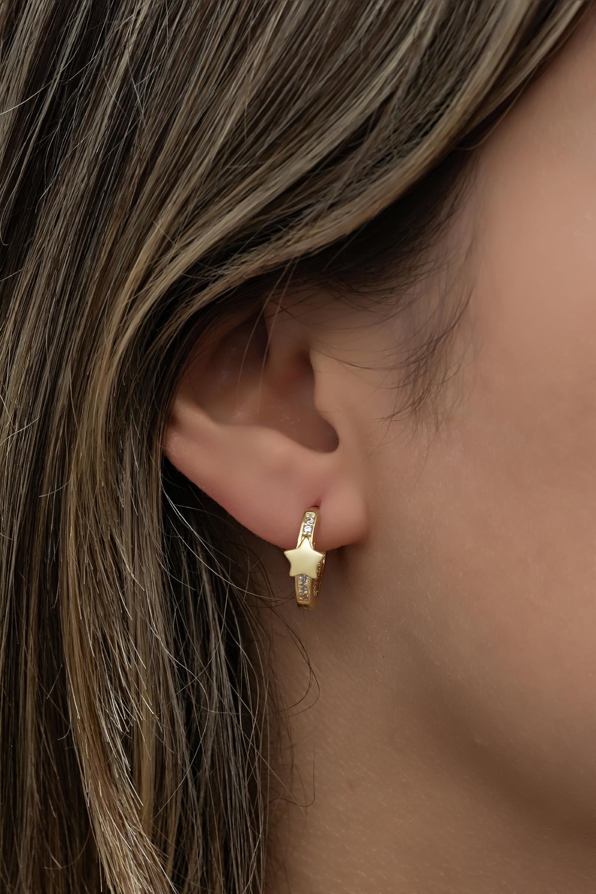 925 Ayar Gümüş Gold Kaplama Yıldız Detay 12 mm Halka Küpe