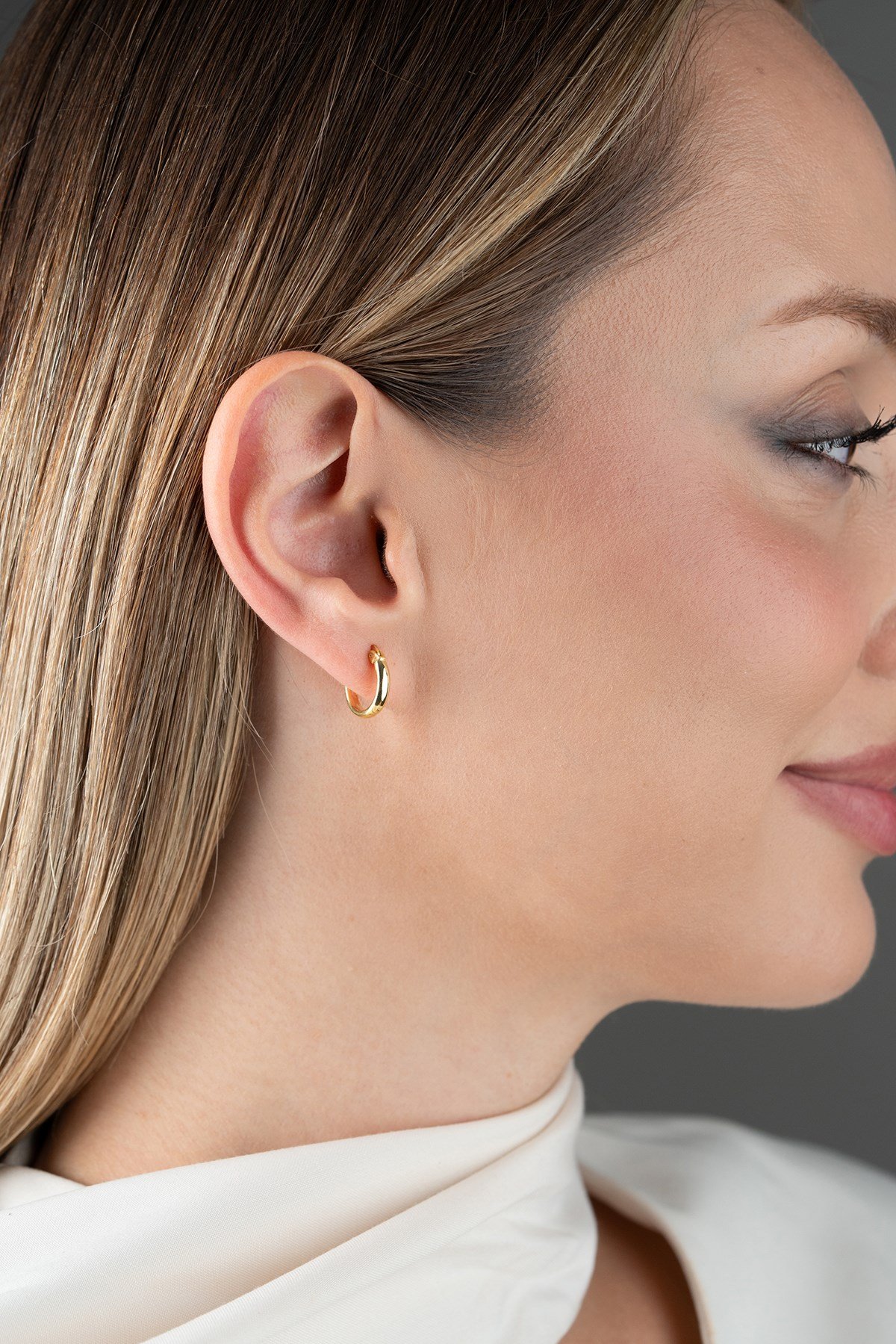 925 Ayar Gümüş Gold Kaplama Yuvarlak Minimal 15 mm Şarnel Halka Küpe