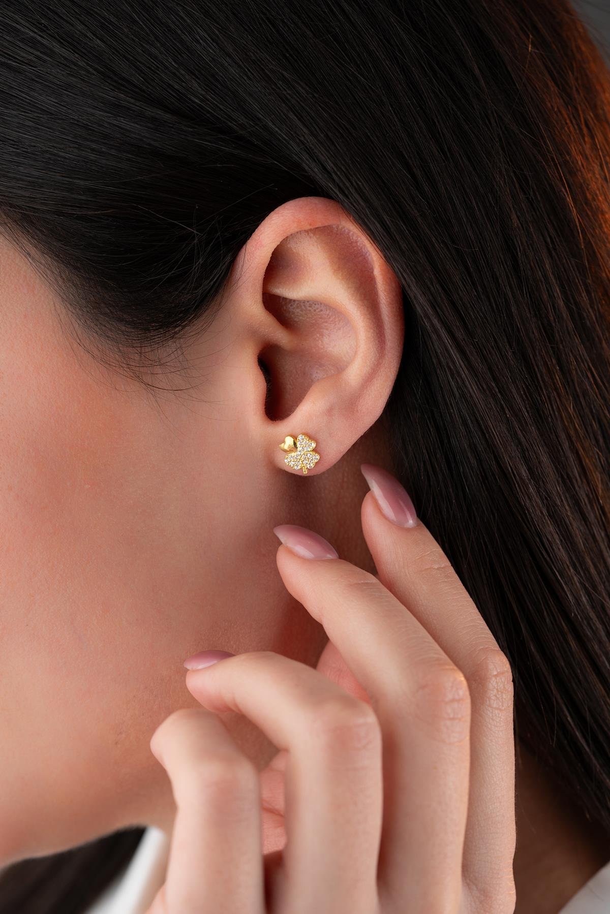 925 Ayar Gümüş Gold Kaplama Zirkon Taşlı 4 Yaprak Yonca Küpe