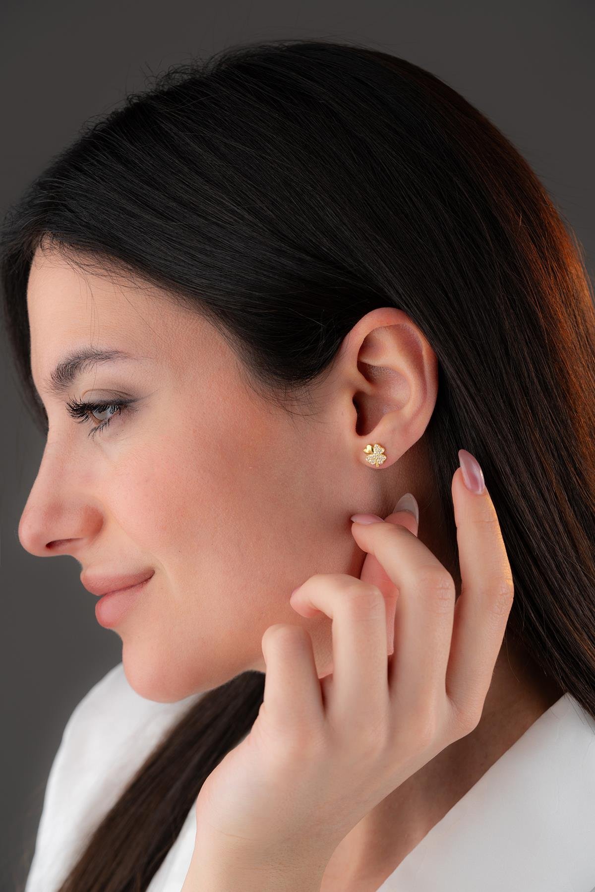 925 Ayar Gümüş Gold Kaplama Zirkon Taşlı 4 Yaprak Yonca Küpe