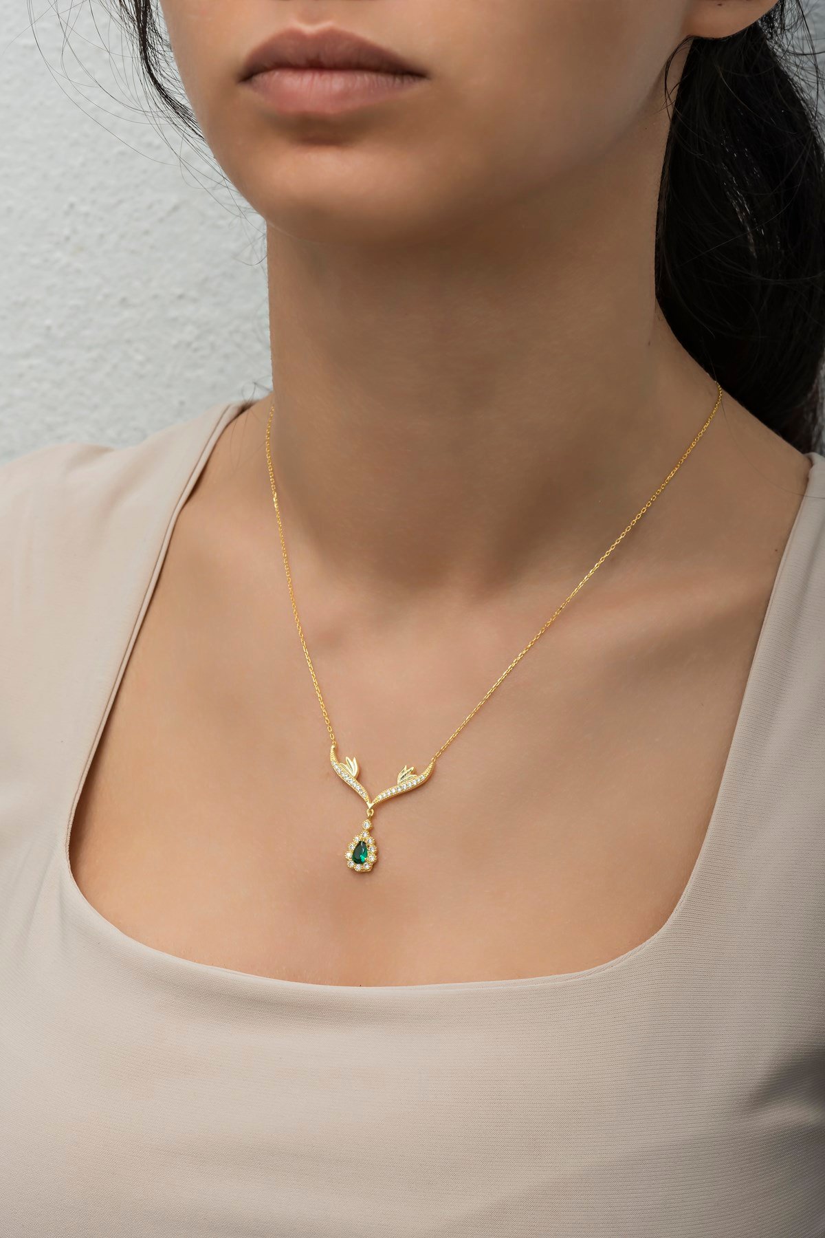 925 Ayar Gümüş Gold Yeşil Damla Taşlı Tasarım Kolye