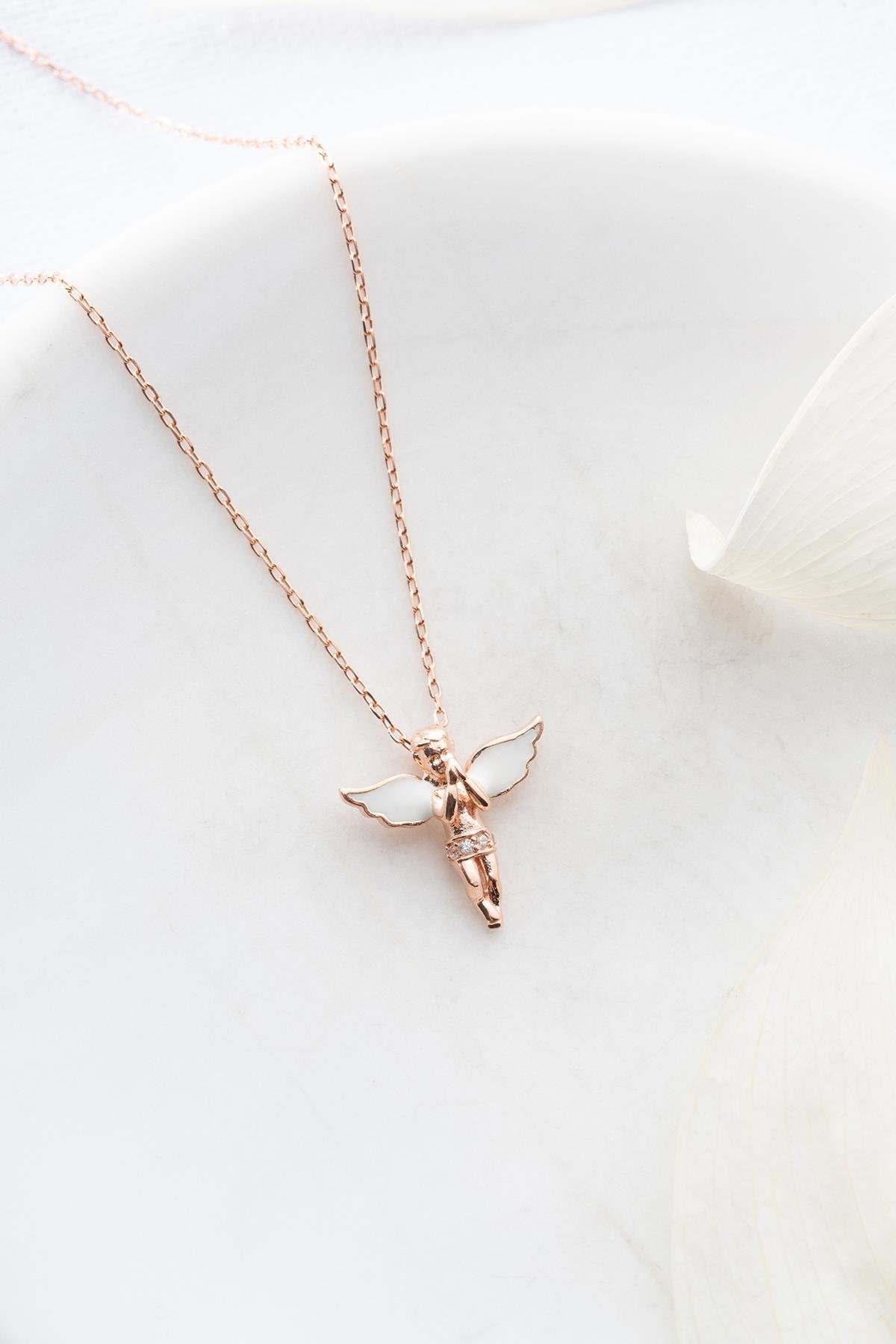 925 Ayar Gümüş Işıklı Kutuda Beyaz Mineli Kanatlı Peri Kolye