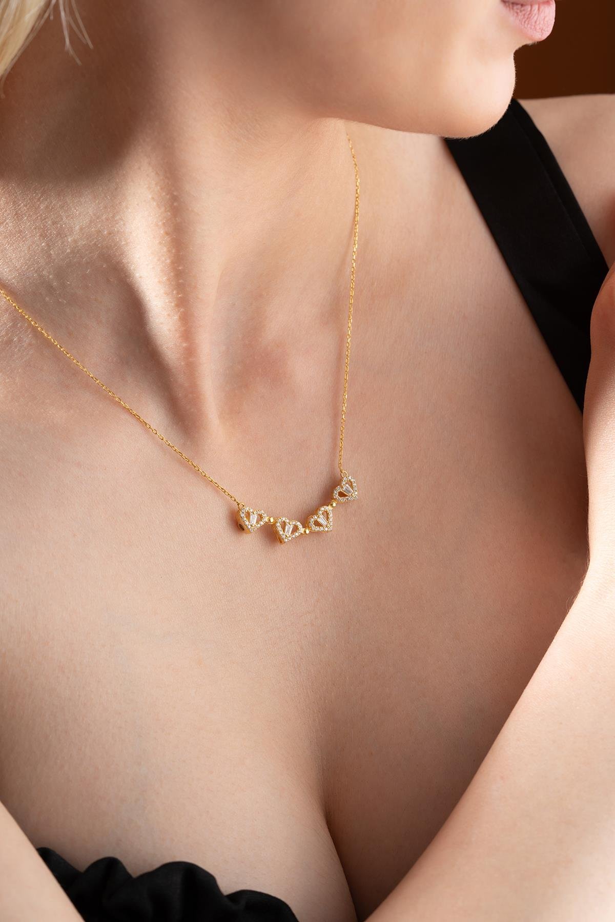 925 Ayar Gümüş Işıklı Kutulu Mıknatıslı Açılır Kapanır Gold Yonca Kolye