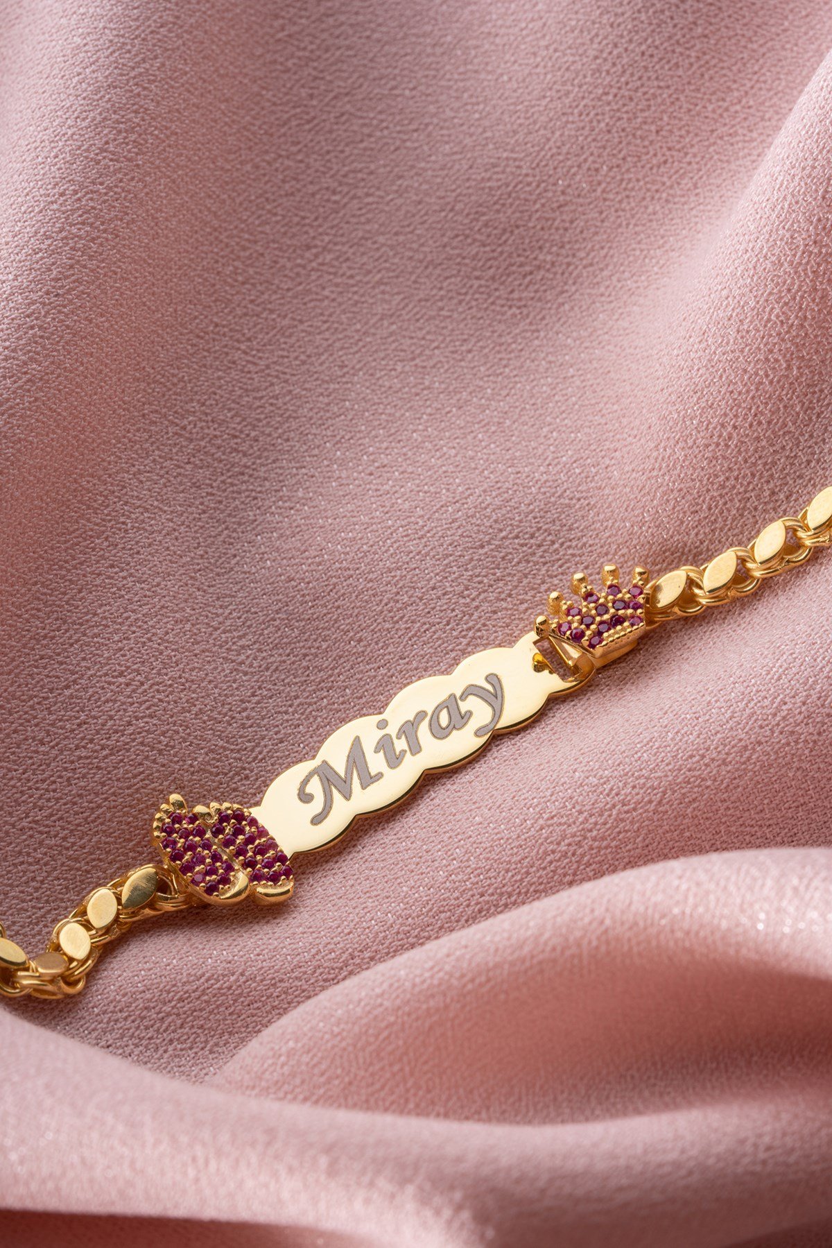 925 Ayar Gümüş Kişiye Özel Figaro Zincir Pembe Ayaklı İsimli Çocuk Bileklik