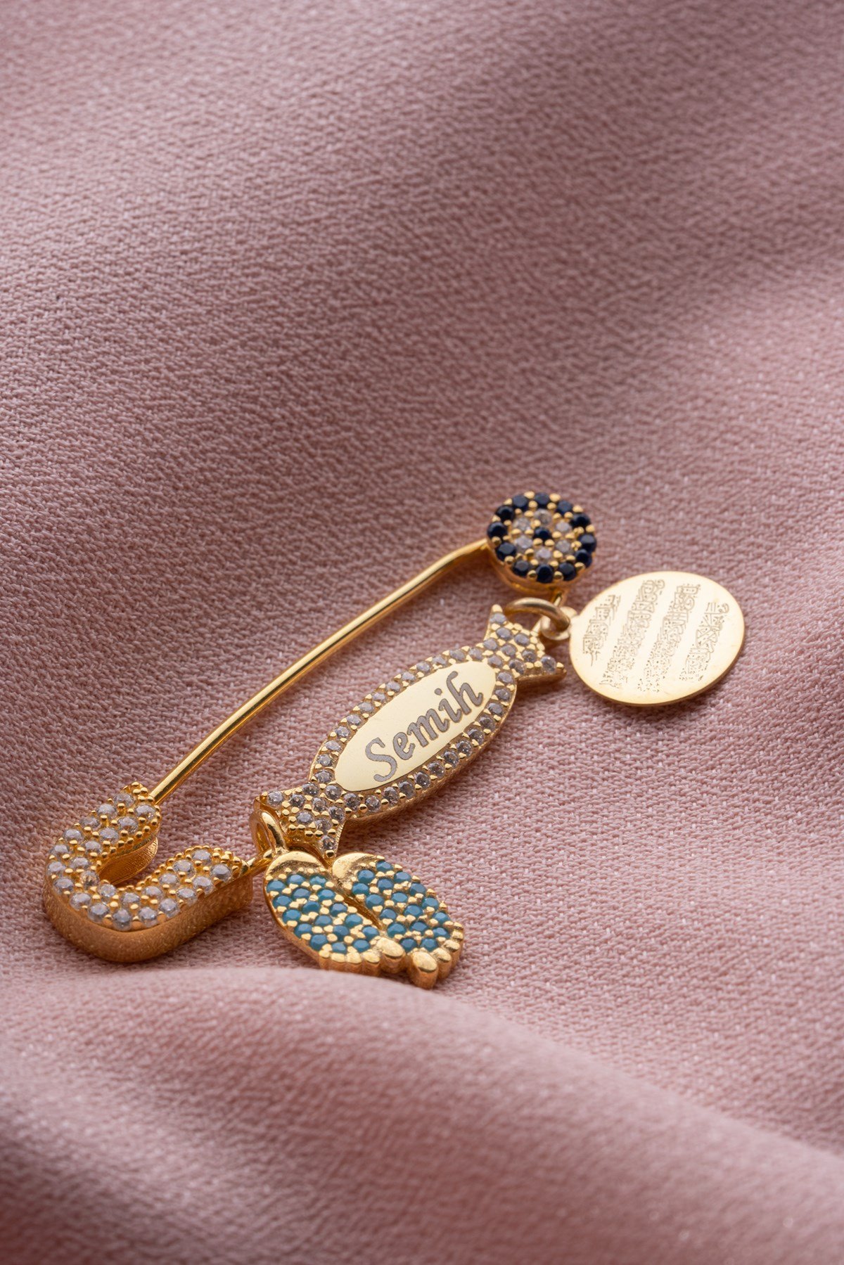 925 Ayar Gümüş Kişiye Özel Mavi Ayak Ayetel Kürsi İsimli Bebek İğnesi