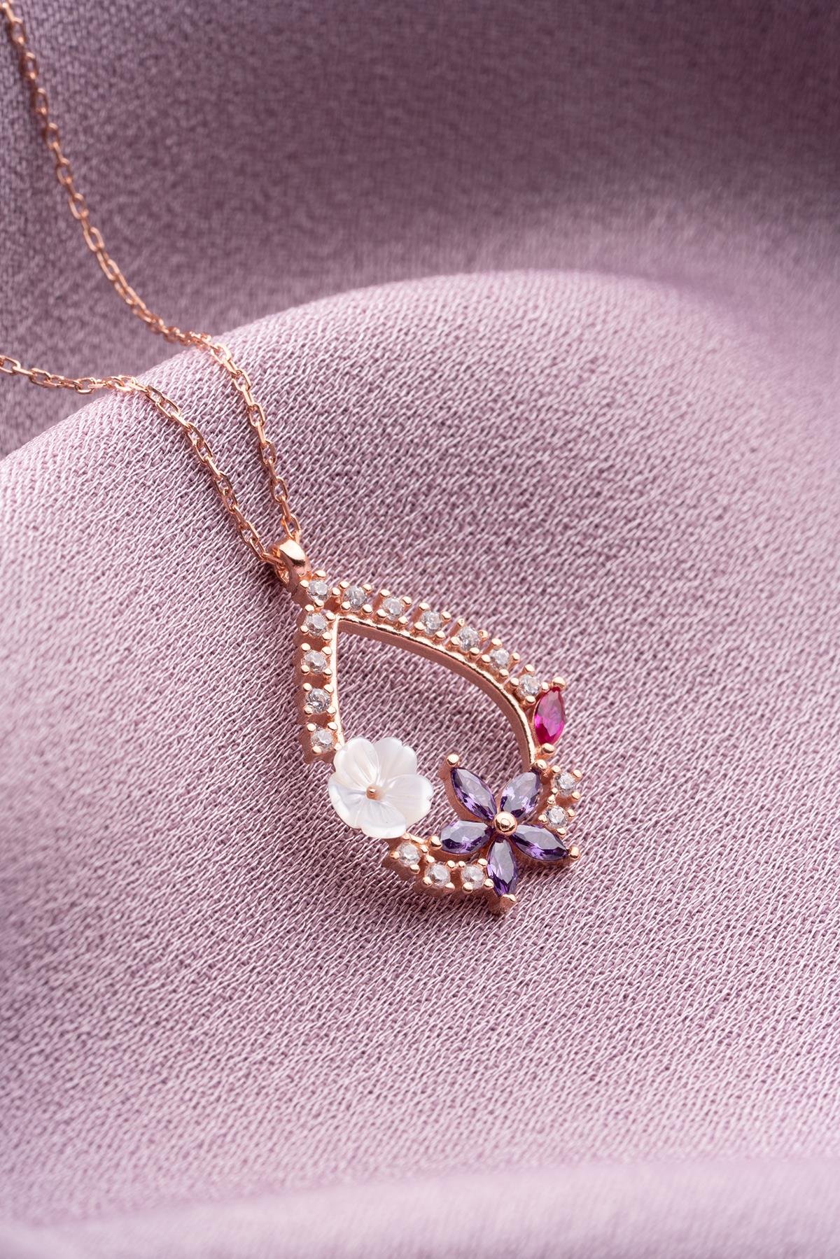 925 Ayar Gümüş Manolya Çiçeği Mor Kamelya Çiçeği Detay Damla Kolye