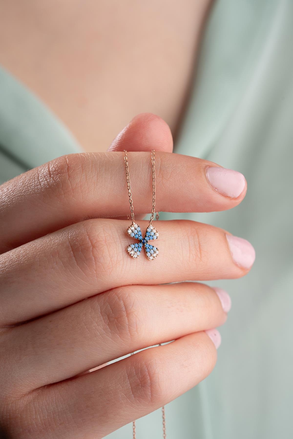 925 Ayar Gümüş Mavi Renk Geçişli Minimal Şans Yonca Kolye