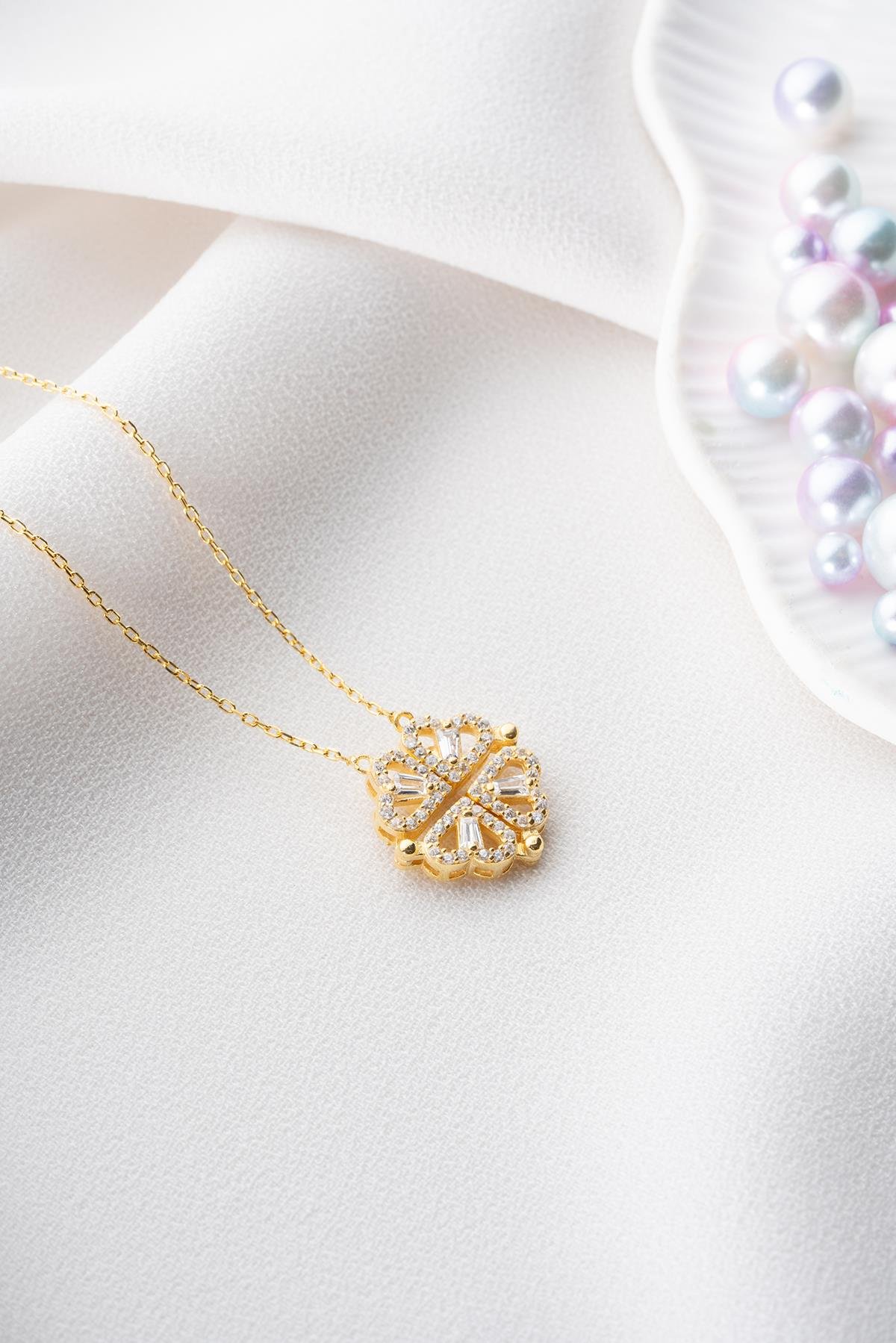 925 Ayar Gümüş Mıknatıslı Açılır Kapanır Gold Yonca Kolye