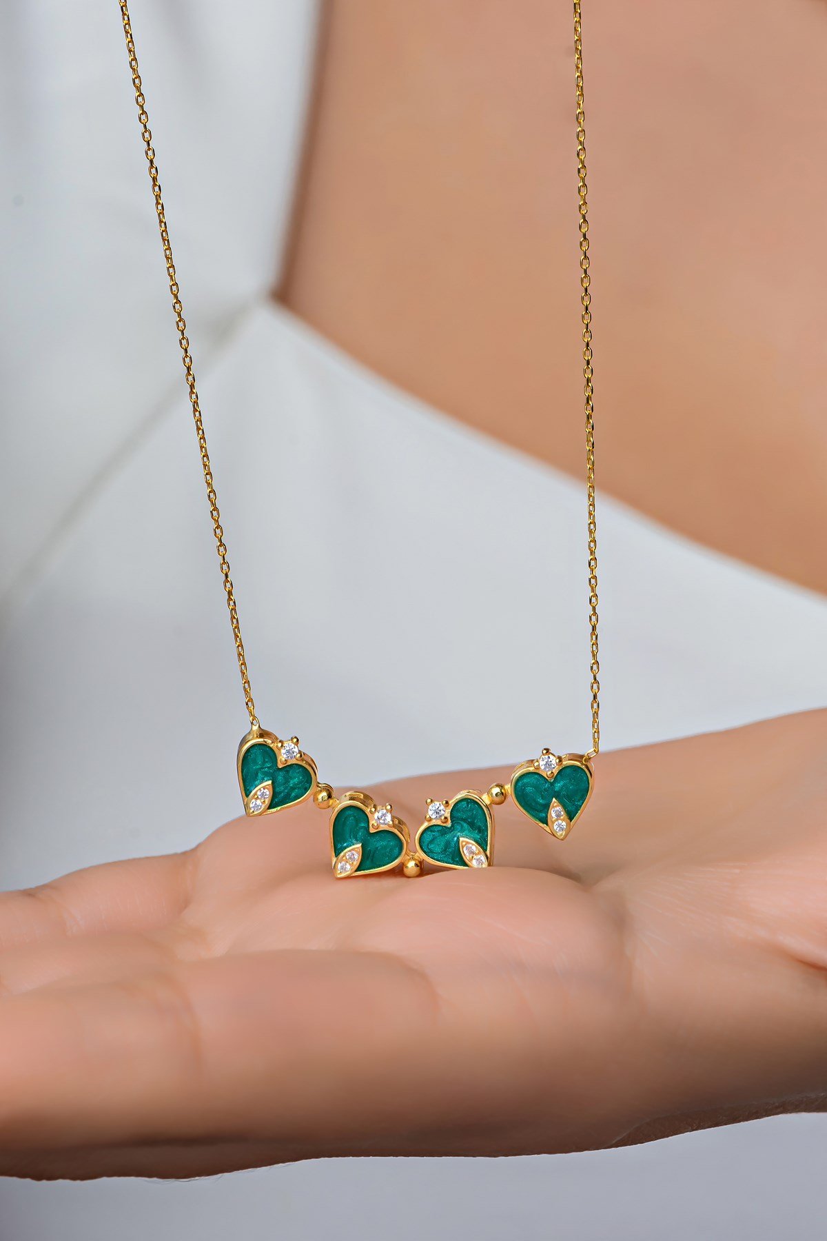 925 Ayar Gümüş Mıknatıslı Ayrılabilir Gold Yeşil Mineli 4 Kalpli Yonca Kolye