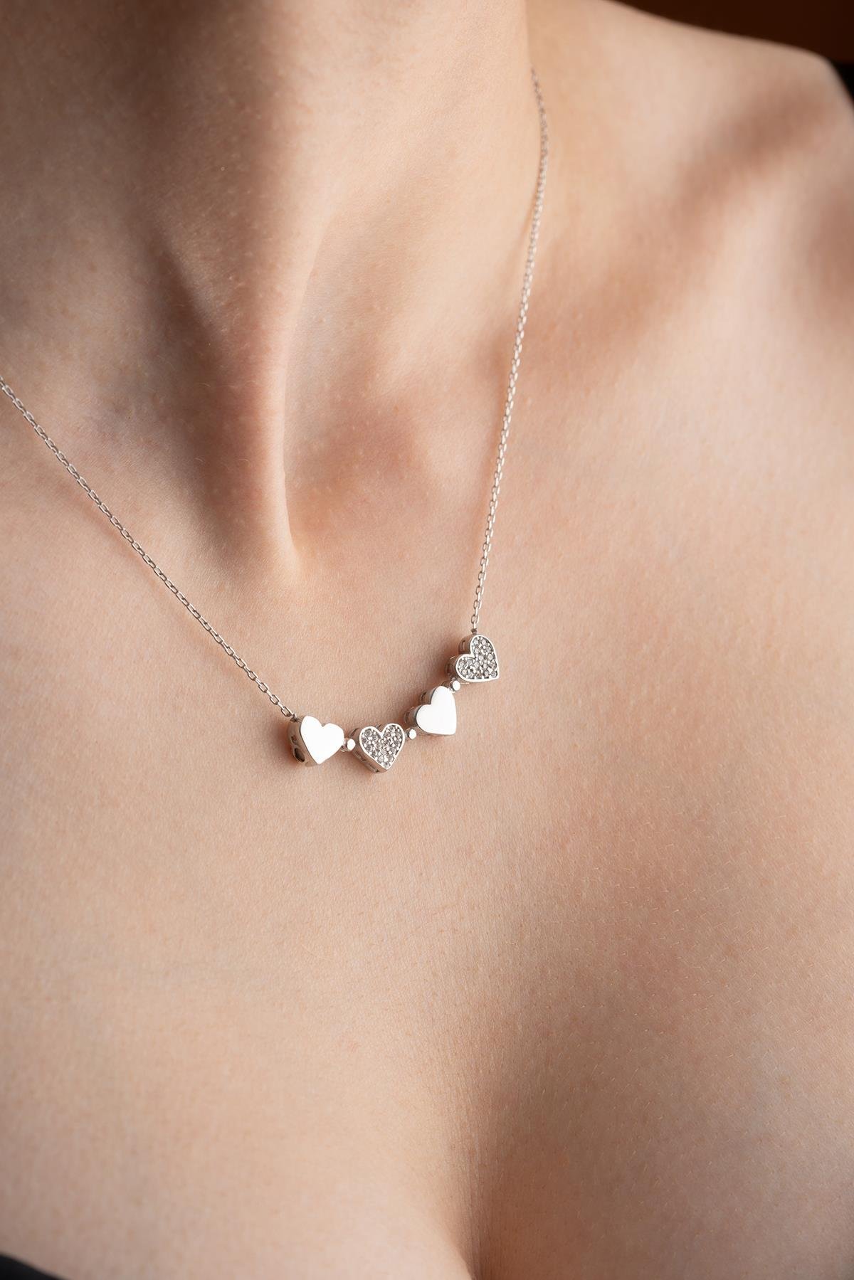 925 Ayar Gümüş Mıknatıslı Ayrılabilir Rodyumlu Yonca Kolye