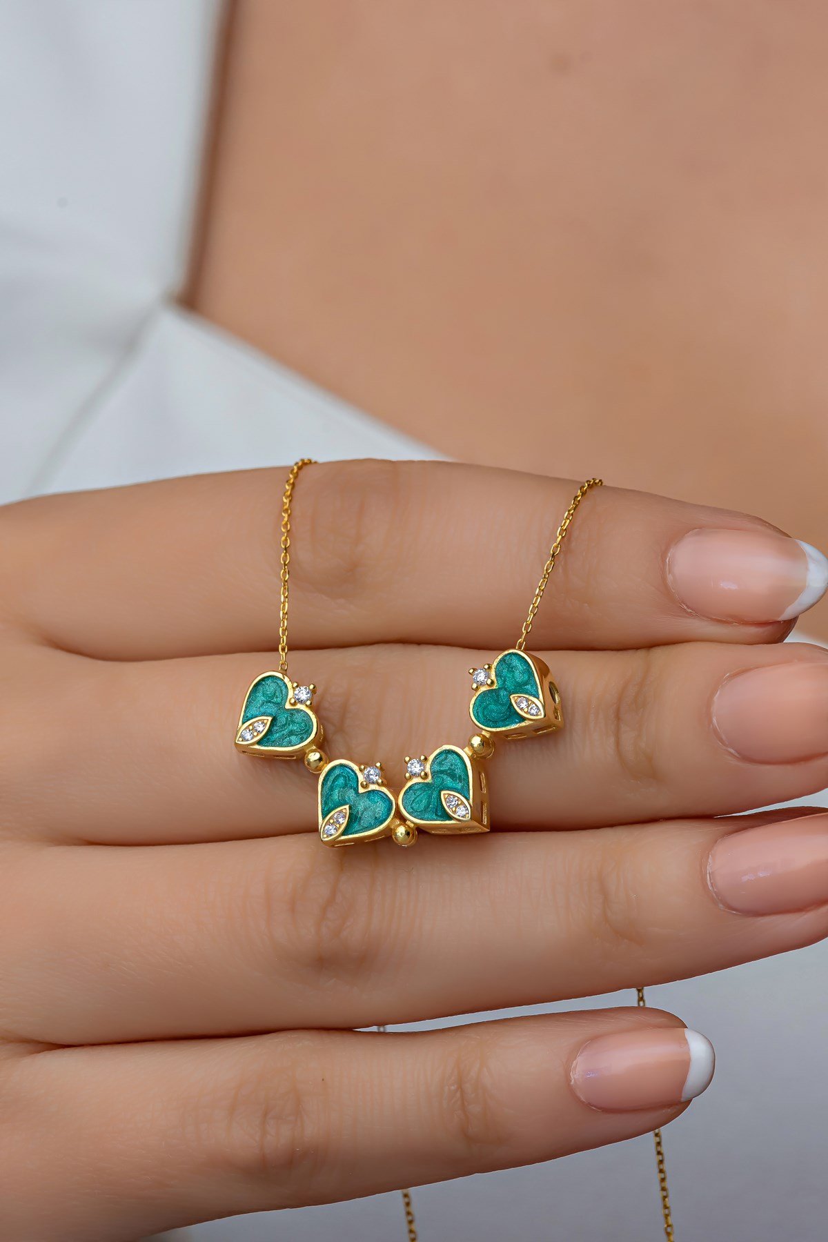 925 Ayar Gümüş Mıknatıslı Ayrılabilir Gold Yeşil Mineli 4 Kalpli Yonca Kolye