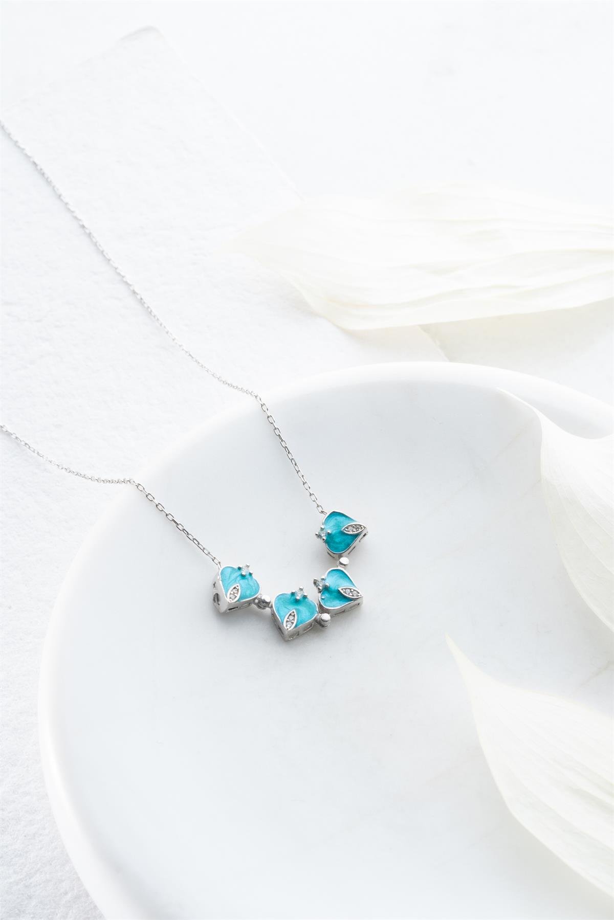 925 Ayar Gümüş Mıknatıslı Ayrılabilir Su Yeşili Mineli 4 Kalpli Yonca Kolye