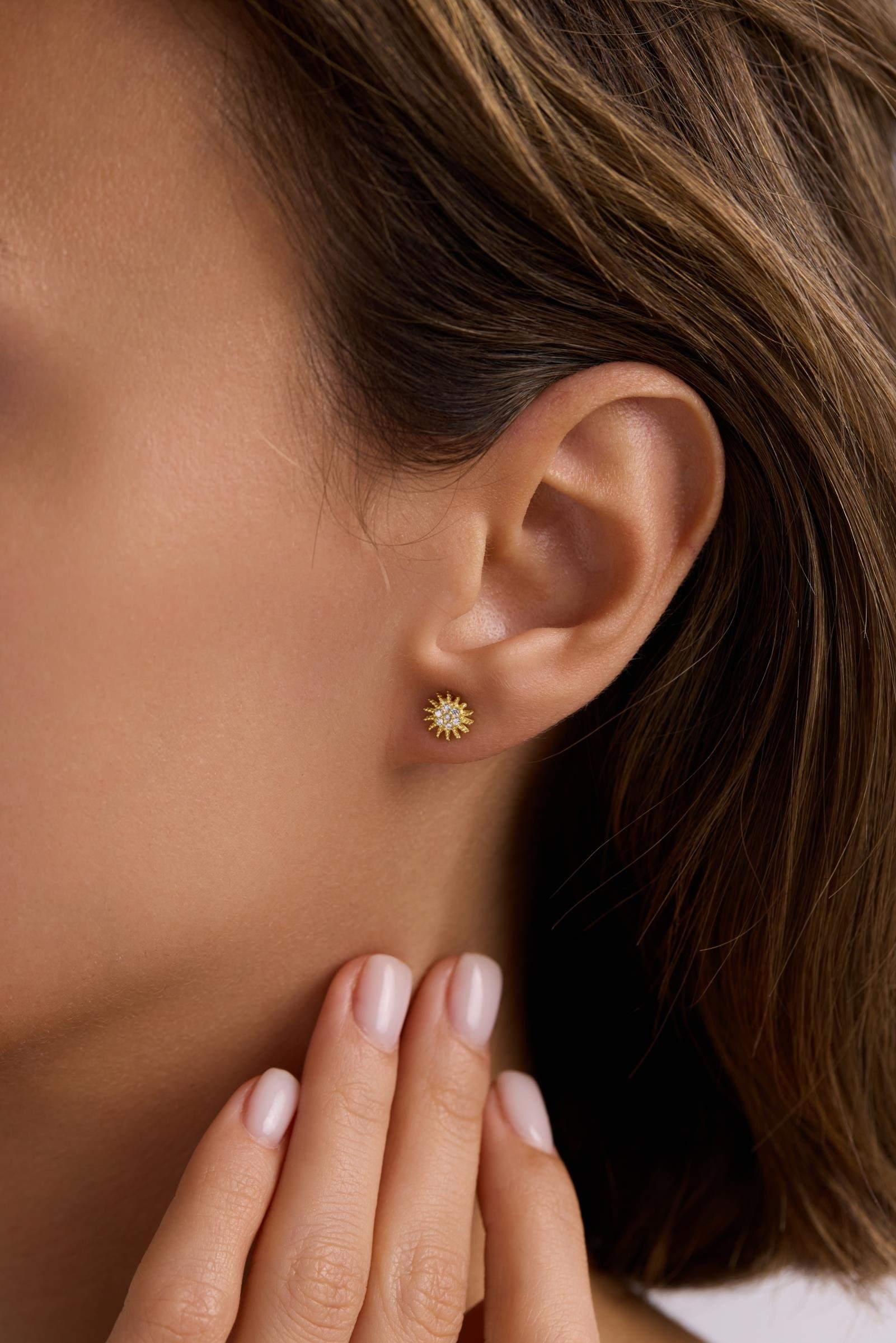 925 Ayar Gümüş Minik Gold Kaplama Zirkon Taşlı Güneş Küpe