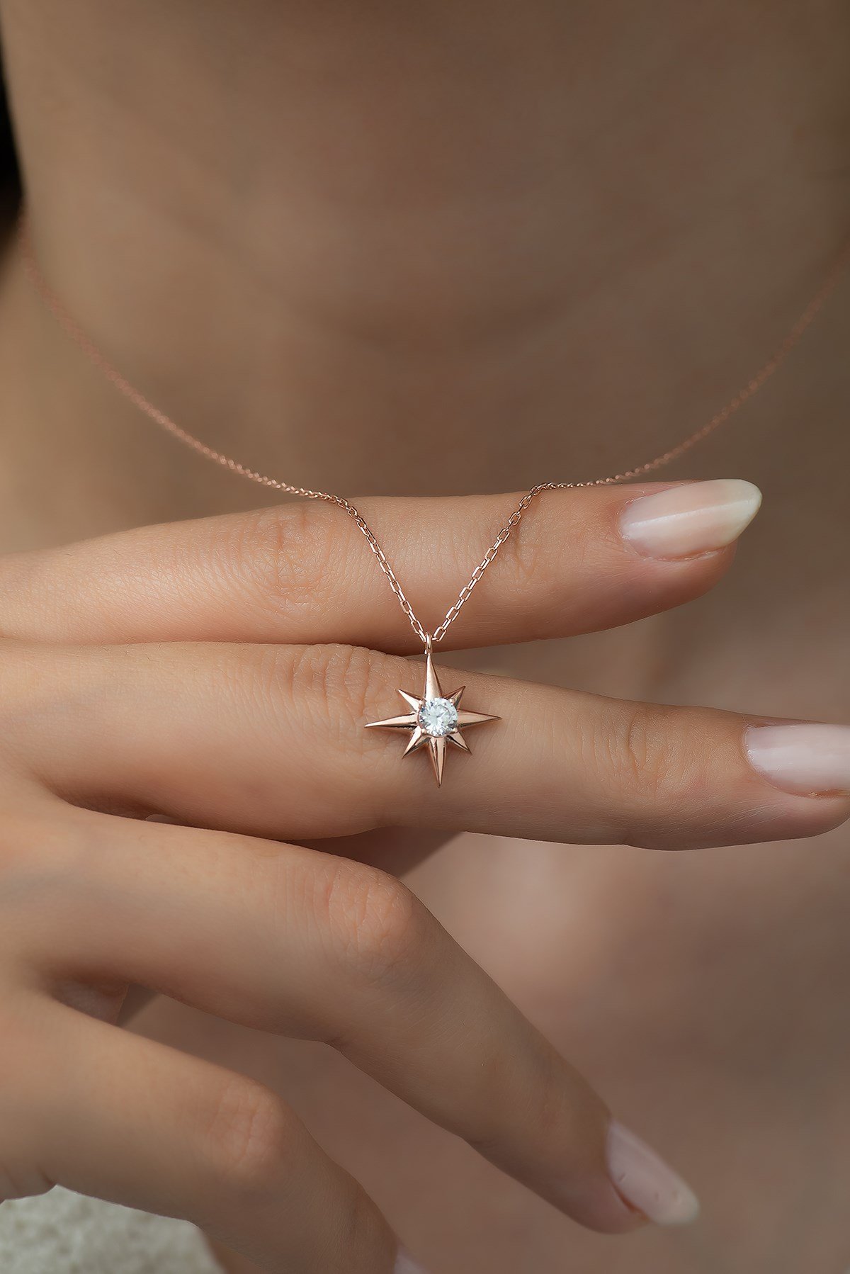 925 Ayar Gümüş Minik Tektaş Kutup Yıldızı Gümüş Kolye