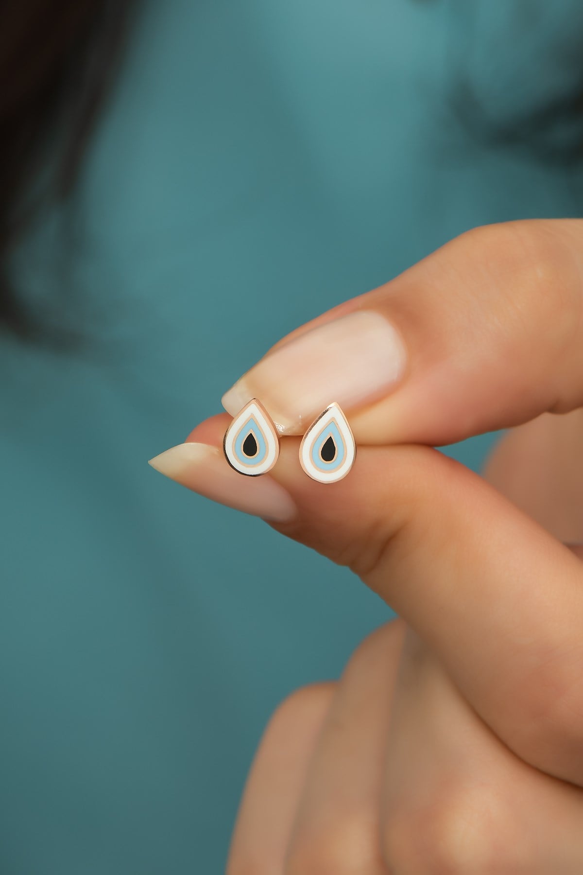 925 Ayar Gümüş Minimal Mineli Damla Model Küpe