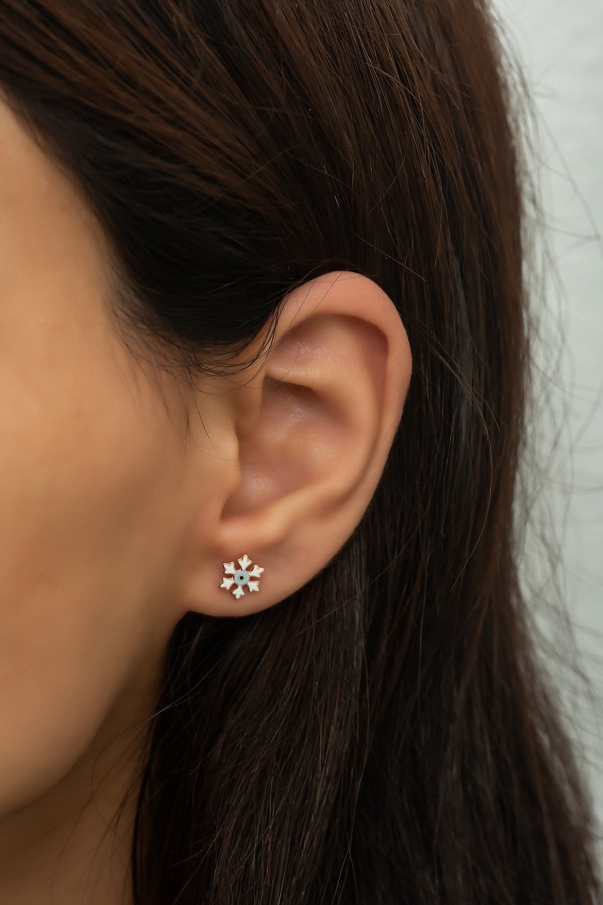 925 Ayar Gümüş Minimal Mineli Kartanesi Küpe