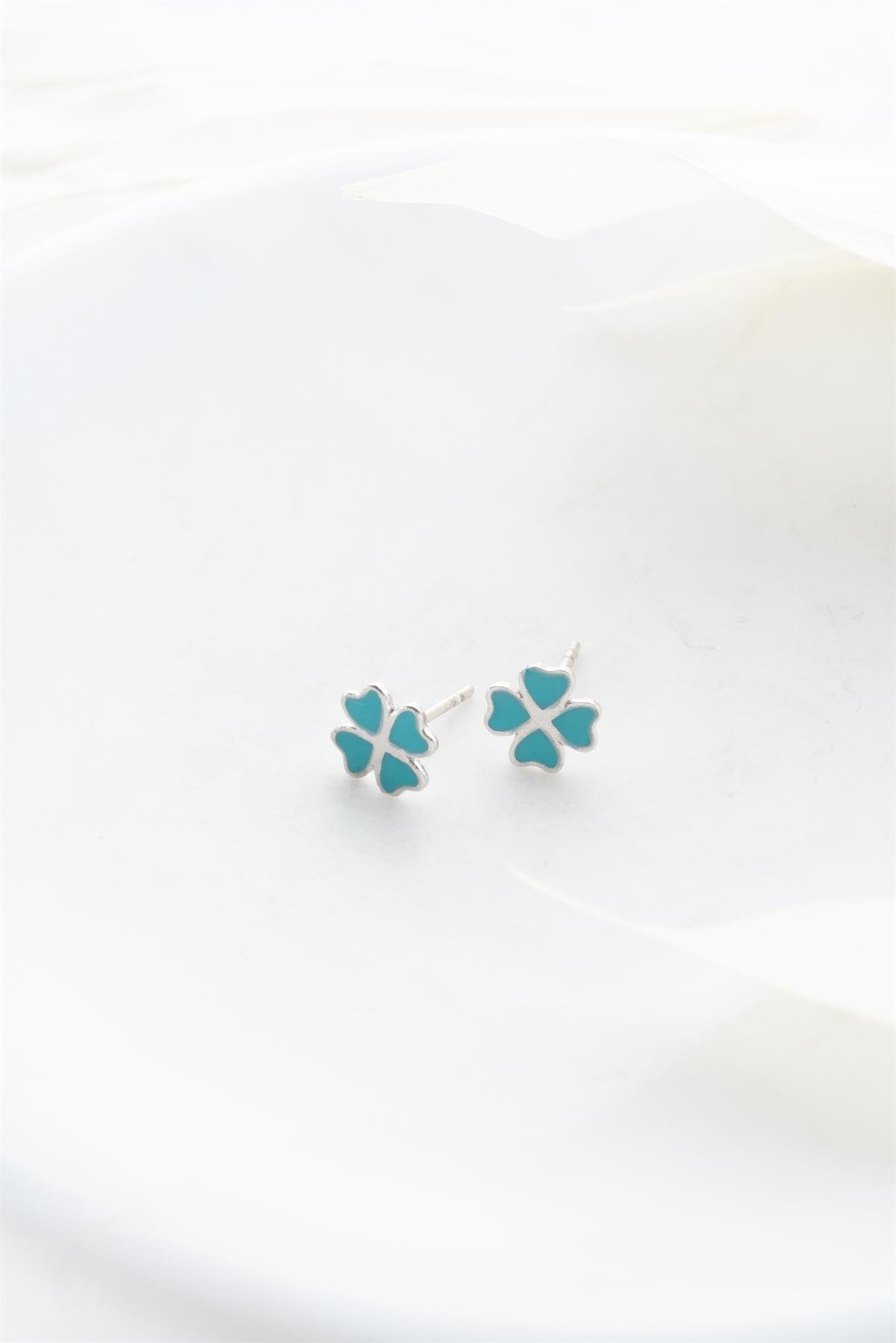925 Ayar Gümüş Minimal Turkuaz Mineli Yonca Küpe