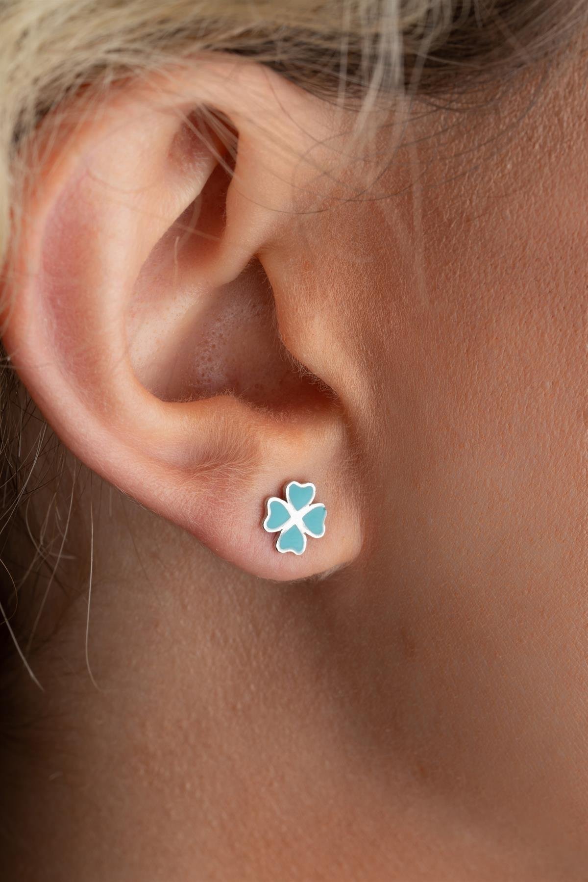 925 Ayar Gümüş Minimal Turkuaz Mineli Yonca Küpe