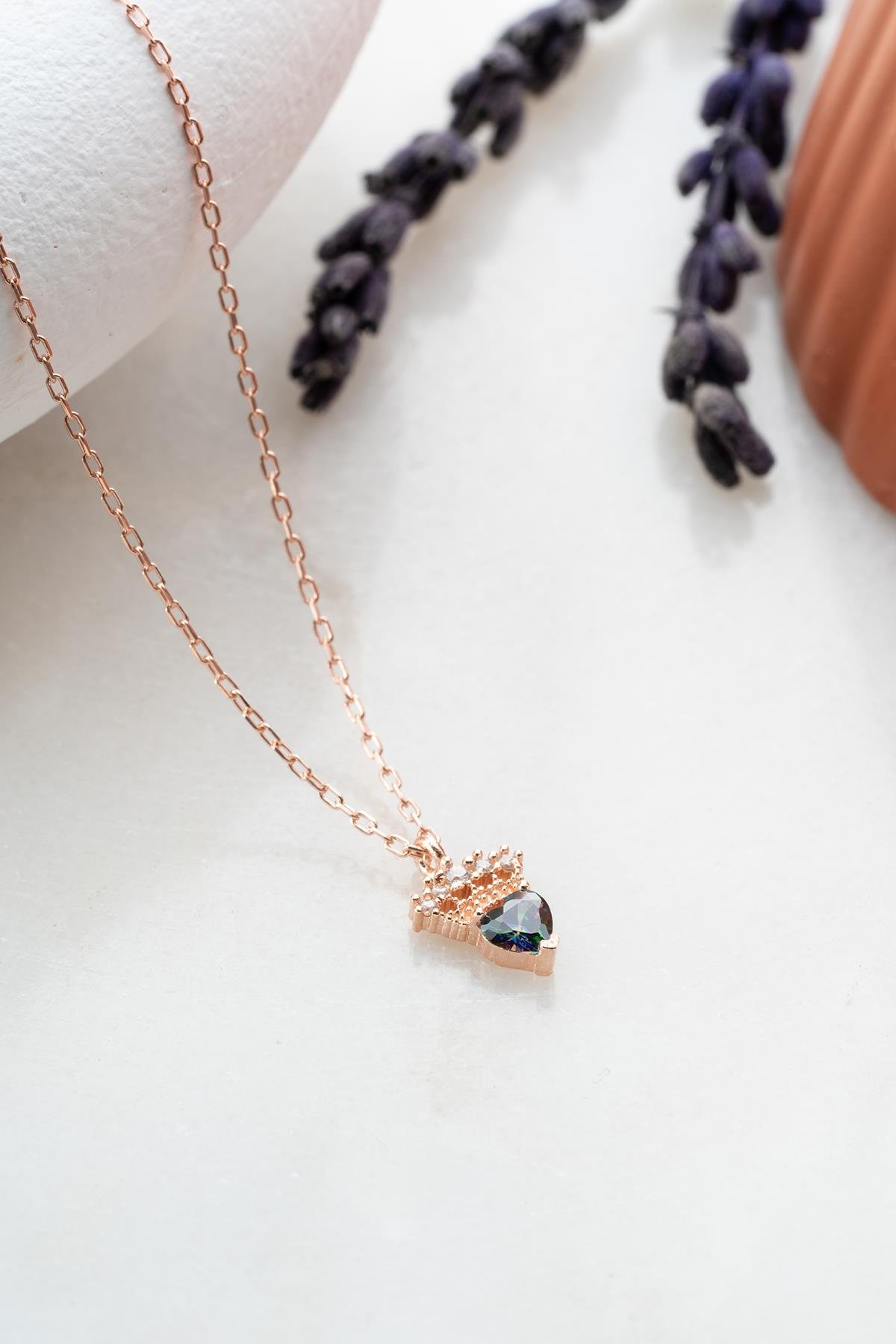 925 Ayar Gümüş Mistik Topaz Taşlı Minimal Kral Tacı Kolye