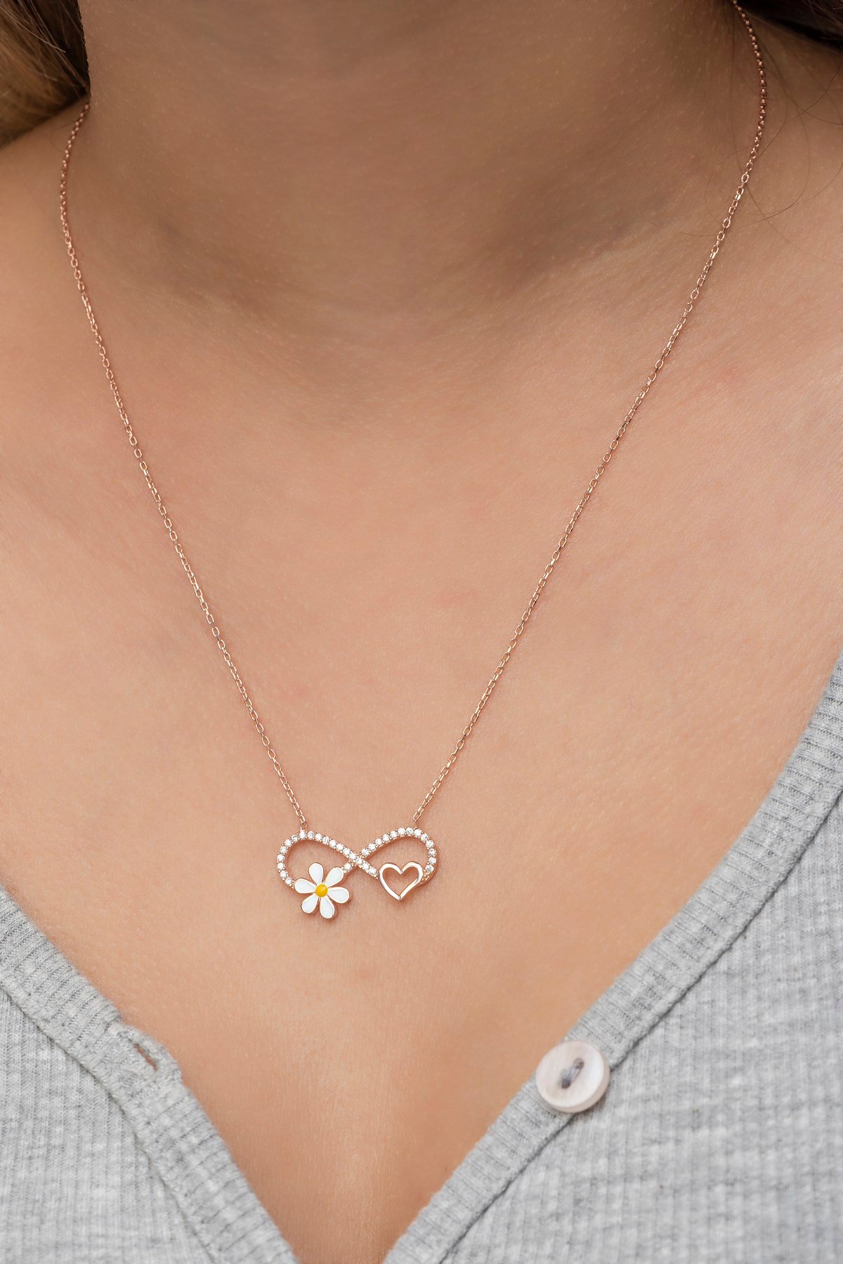 925 Ayar Gümüş Papatya Detay Sonsuza Dek Kalbimdesin Kolye