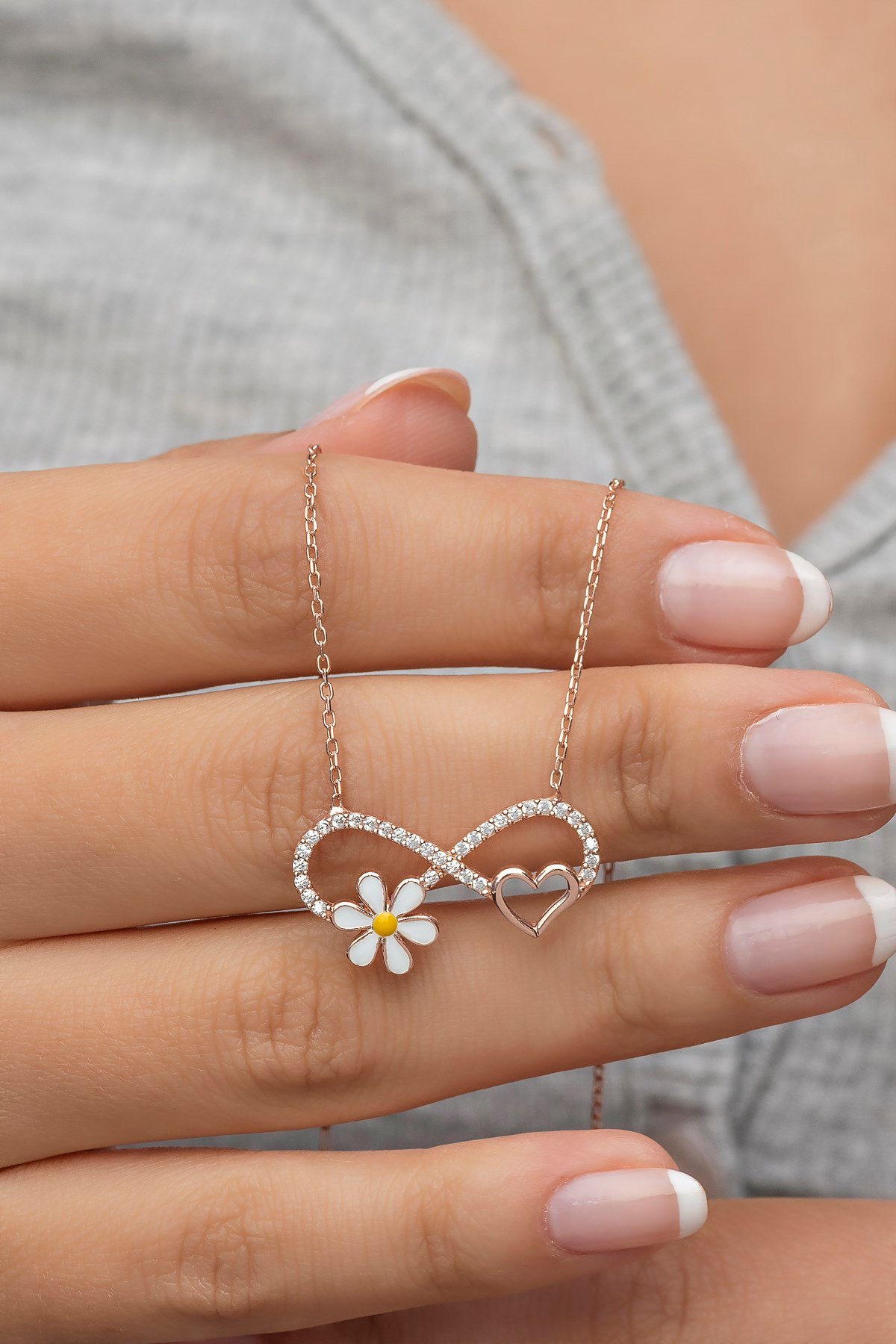 925 Ayar Gümüş Papatya Detay Sonsuza Dek Kalbimdesin Kolye