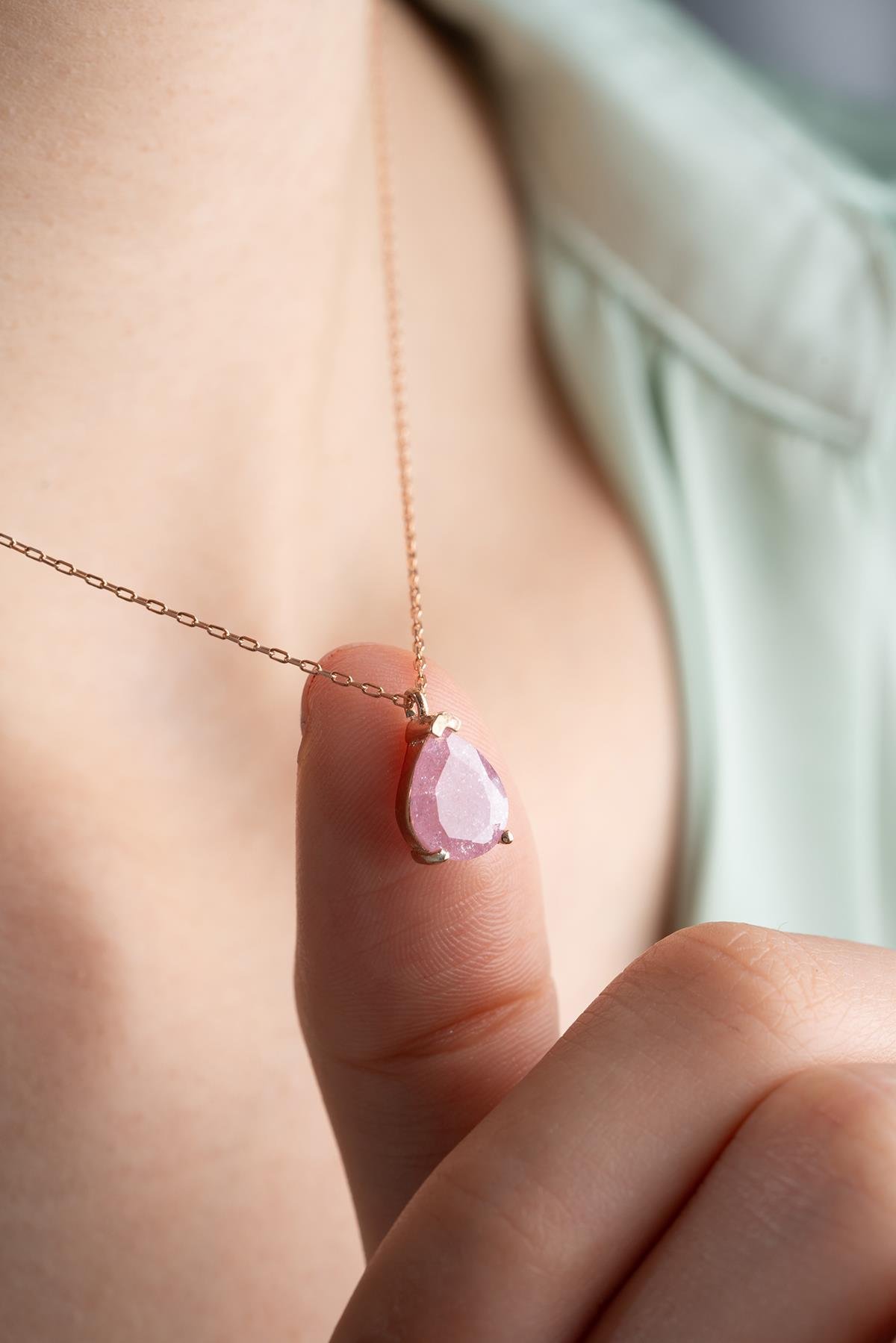 925 Ayar Gümüş Pembe Taşlı Damla Model Kolye