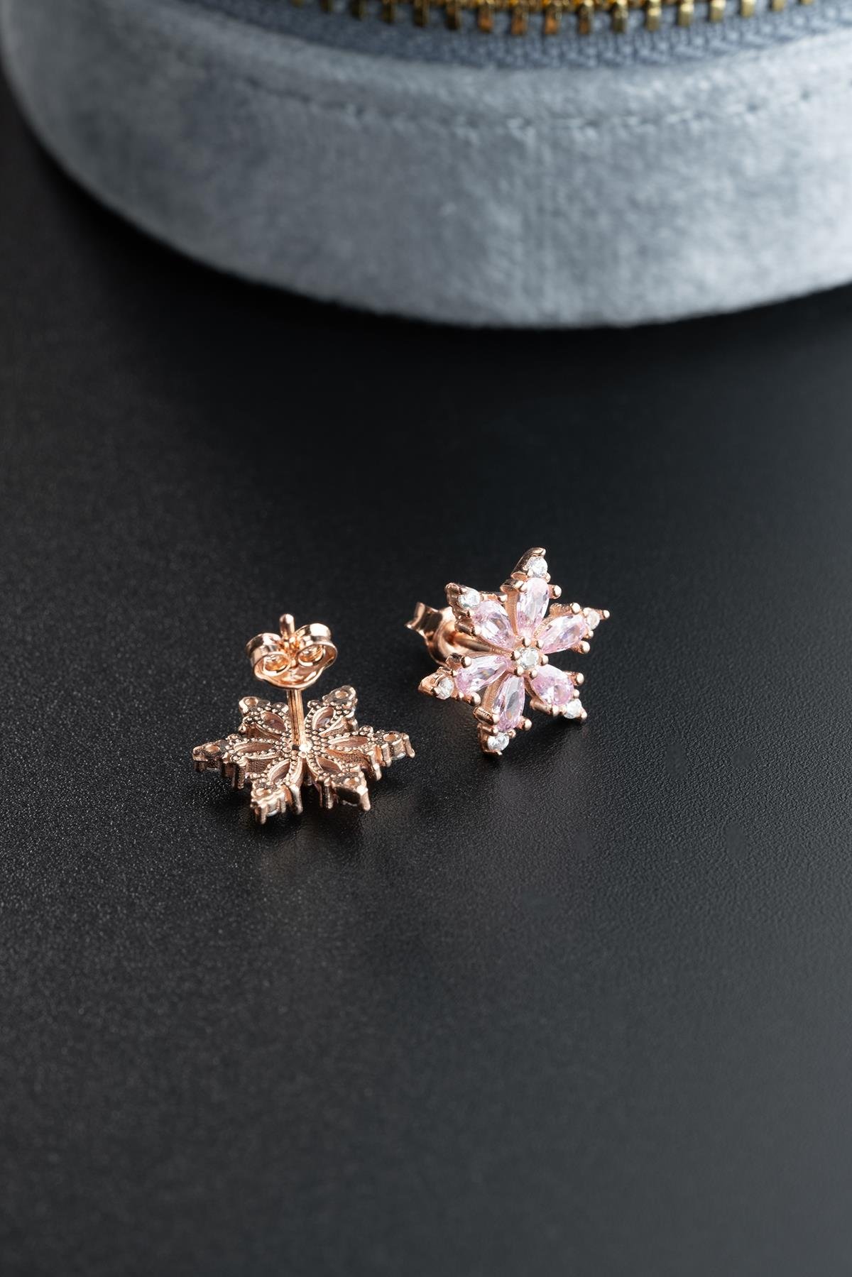 925 Ayar Gümüş Pembe Taşlı Kamelya Çiçeği Küpe