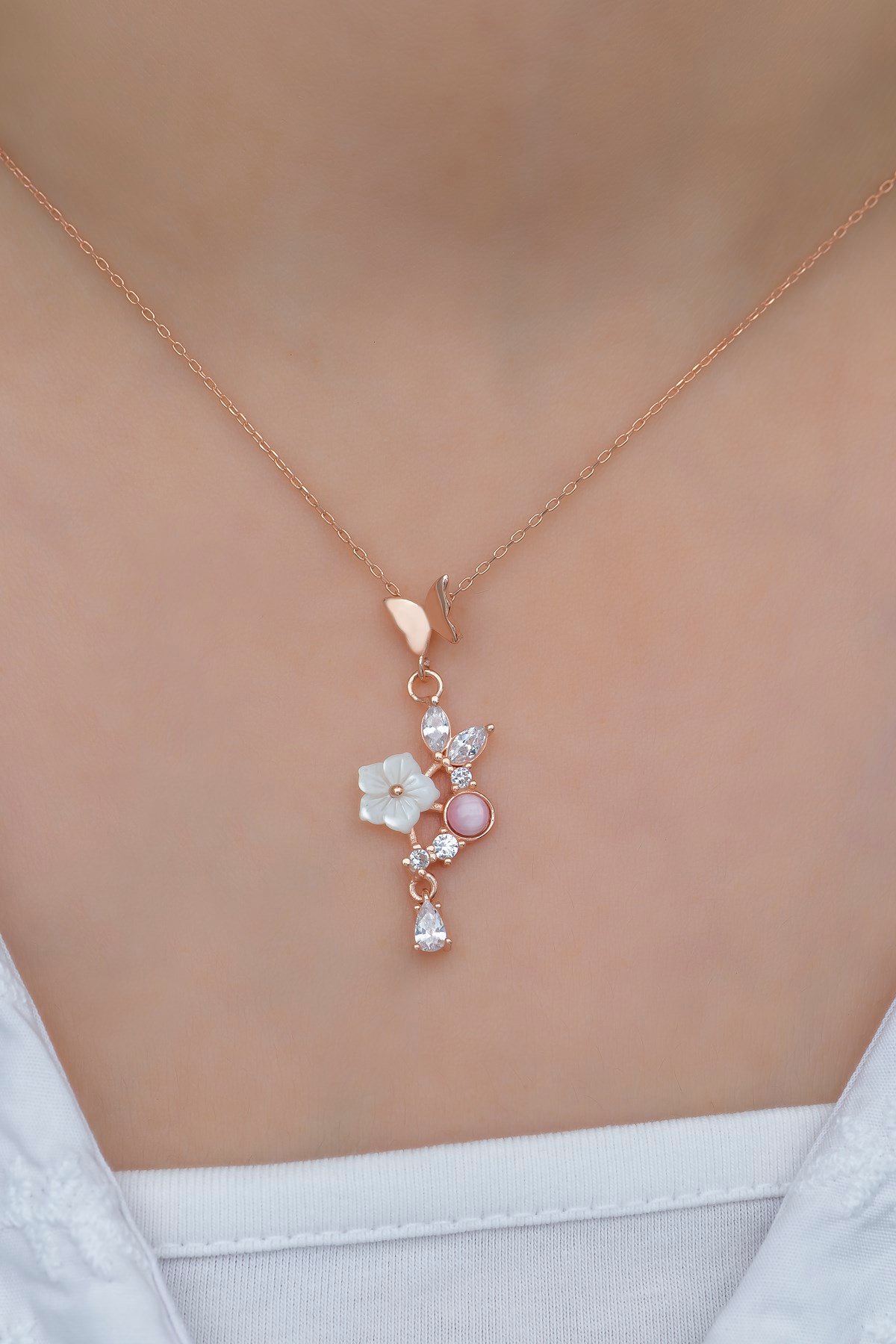 925 Ayar Gümüş Pembe Taşlı Kelebek Manolya Çiçeği Kolye ve Küpe Set