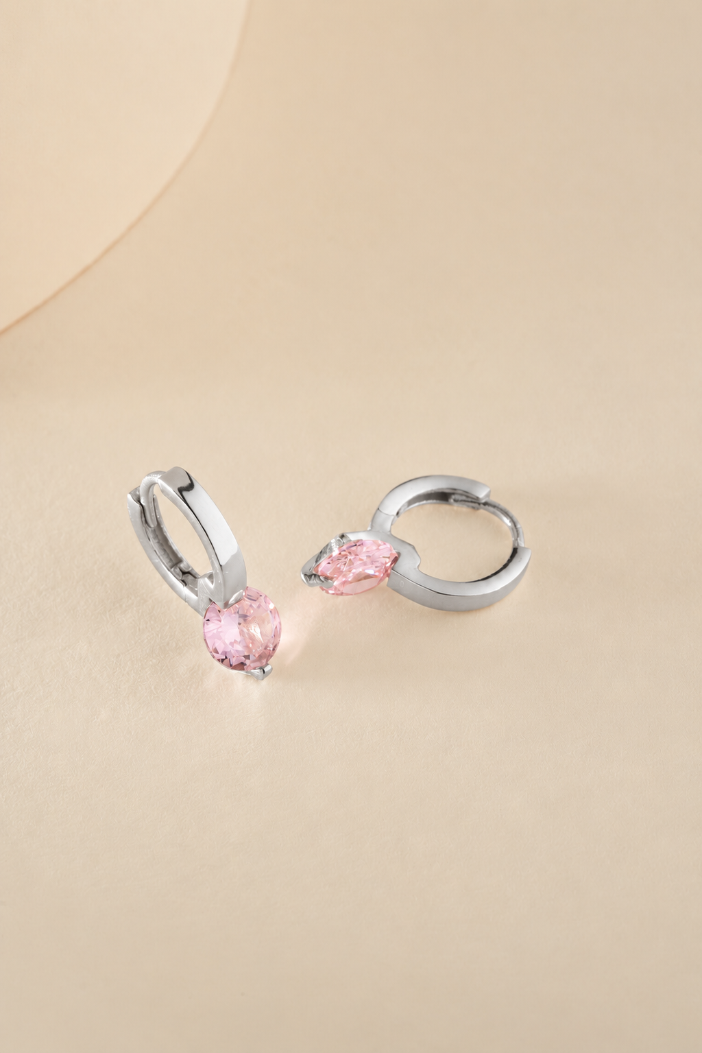 925 Ayar Gümüş Rodyum Kaplama 12 mm Pembe Taşlı Halka Küpe