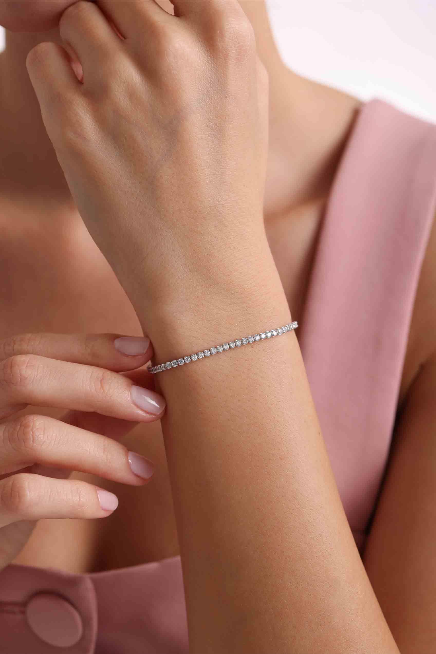 925 Ayar Gümüş Rodyum Kaplama 2 mm Zirkon Taşlı Suyolu Bileklik 