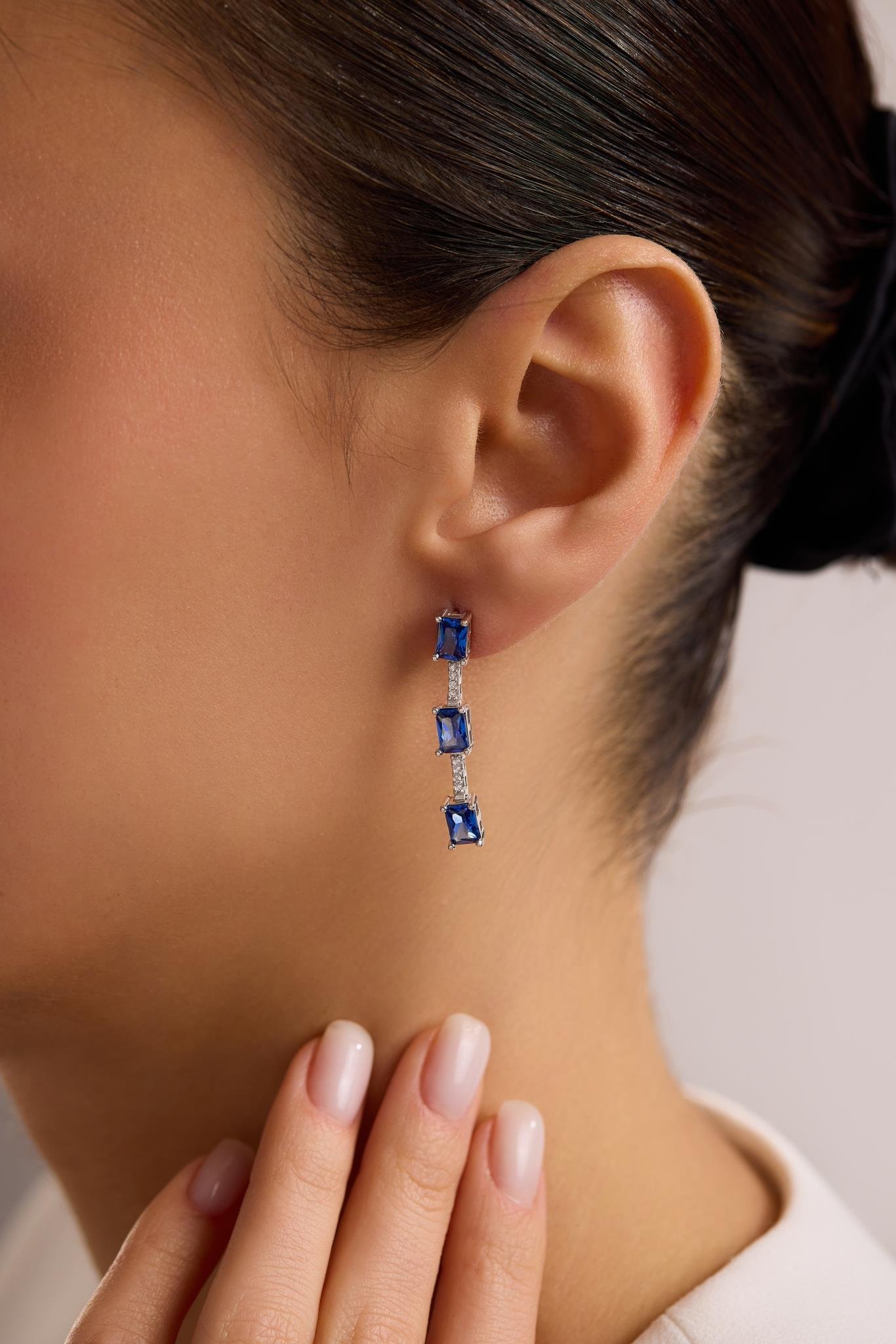 925 Ayar Gümüş Rodyum Kaplama 3'Lü Mavi Baget Taşlı Sallantılı Küpe