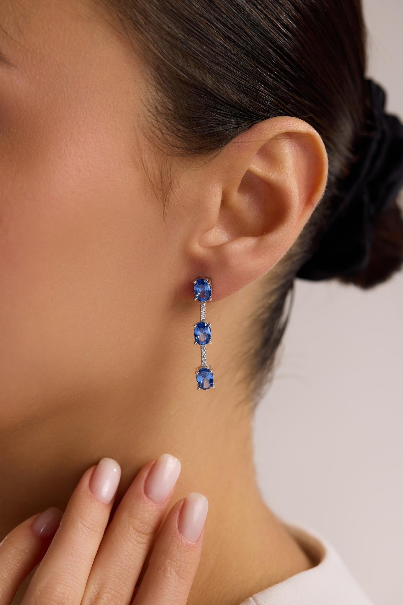 925 Ayar Gümüş Rodyum Kaplama 3'Lü Mavi Oval Taşlı Sallantılı Küpe