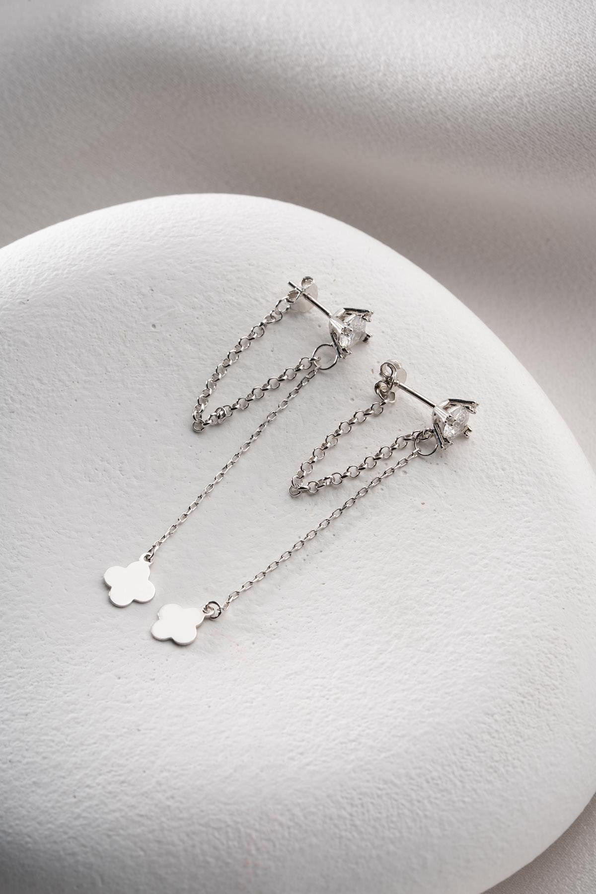 925 Ayar Gümüş Rodyum Kaplama 5 Mm Tektaş Sallantılı Zincir Sade Yonca Model Küpe