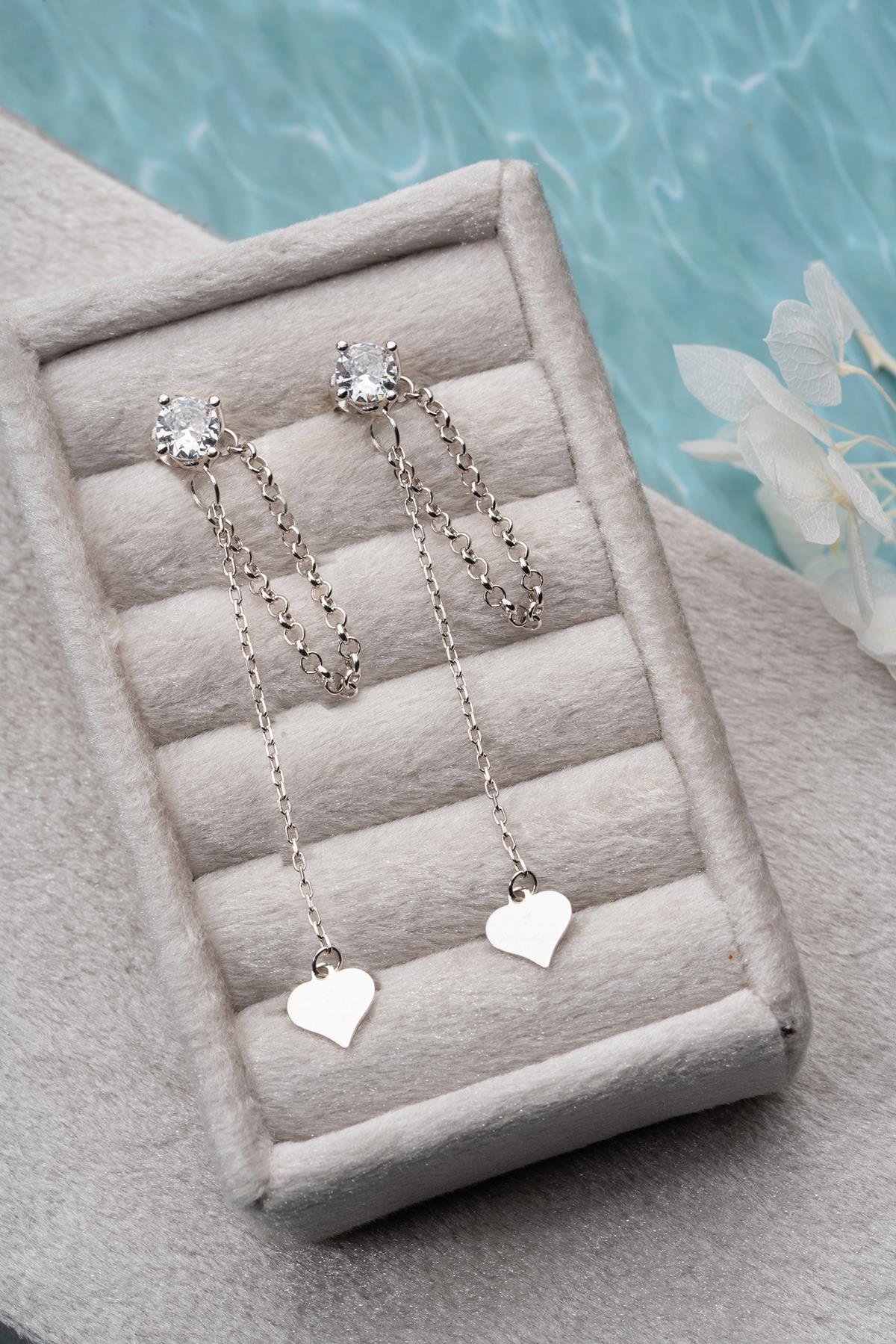 925 Ayar Gümüş Rodyum Kaplama 5 Mm Tektaş Sallantılı Zincir Sade Kalp Model Küpe