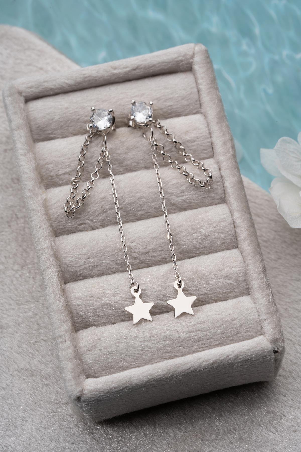 925 Ayar Gümüş Rodyum Kaplama 5 Mm Tektaş Sallantılı Zincir Sade Yıldız Model Küpe