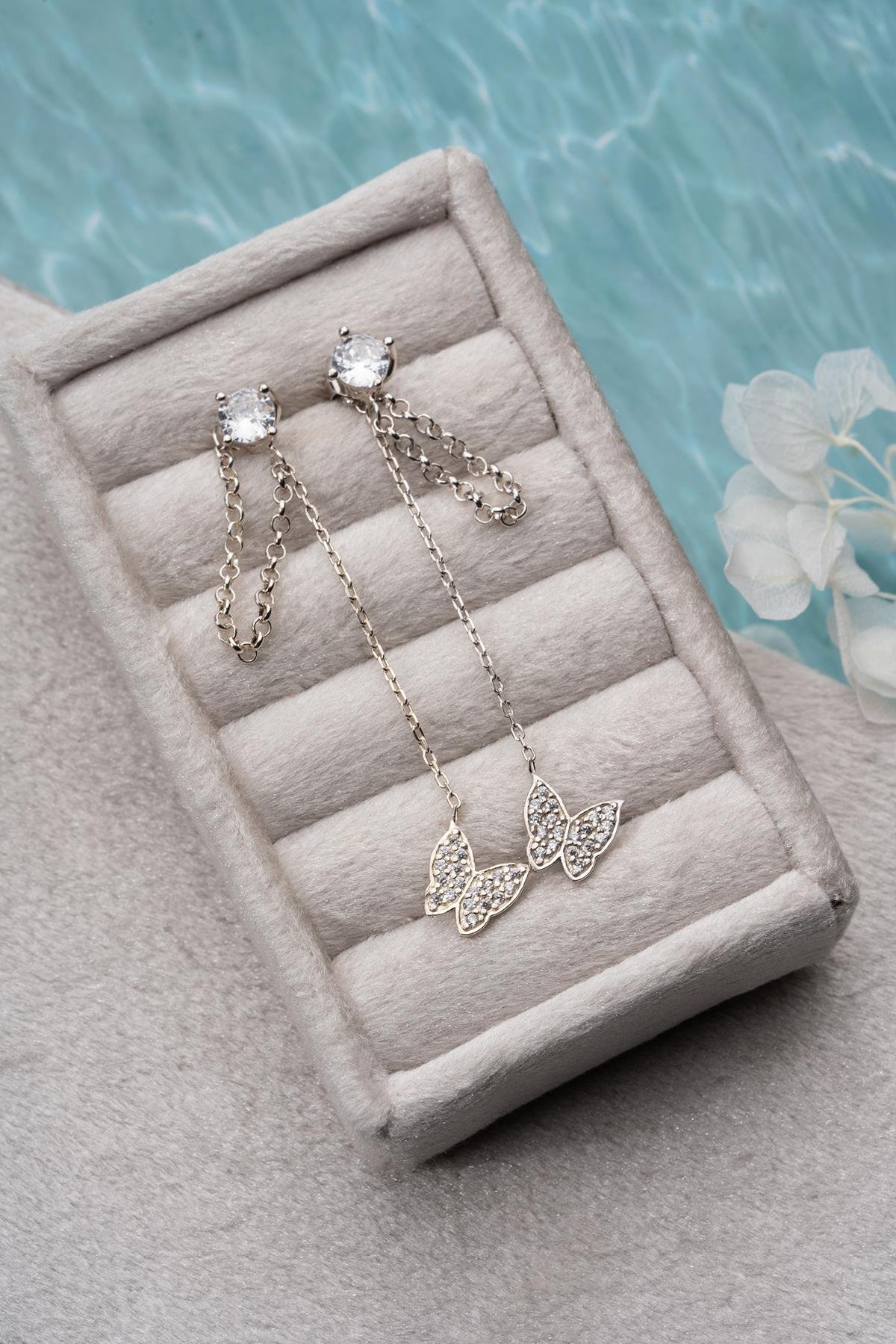 925 Ayar Gümüş Rodyum Kaplama 5 Mm Tektaş Sallantılı Zincir Zirkon Taşlı Kelebek Küpe