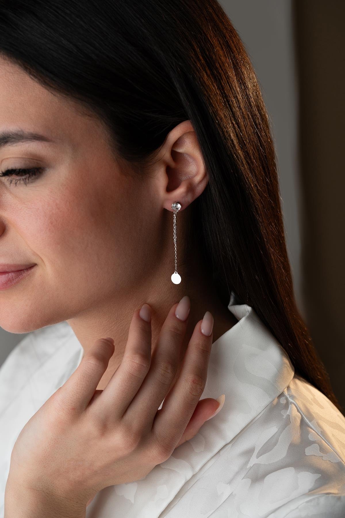 925 Ayar Gümüş Rodyum Kaplama 5 Mm Tektaş Sallantılı Zincir Sade Yuvarlak Model Küpe