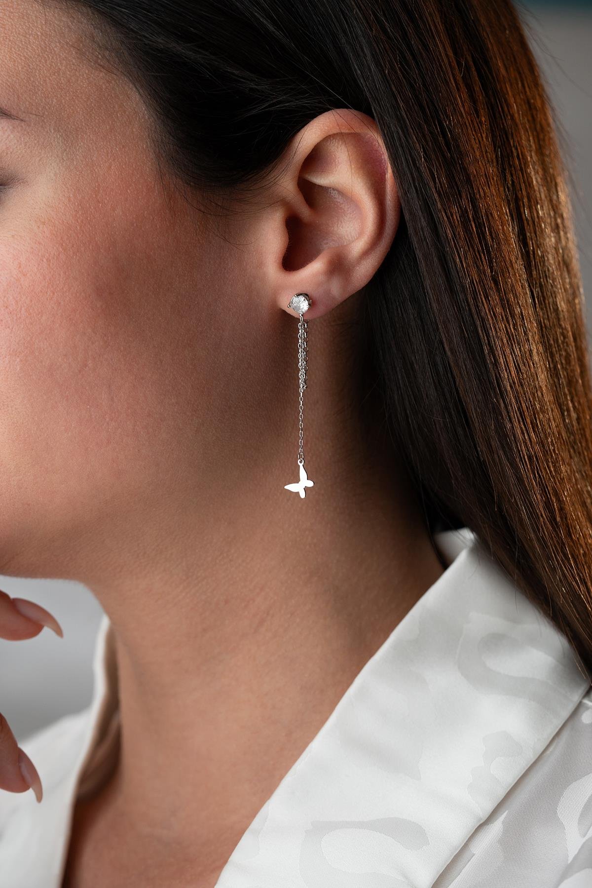 925 Ayar Gümüş Rodyum Kaplama 5 Mm Tektaş Sallantılı Zincir Zirkon Taşsız Kelebek Küpe