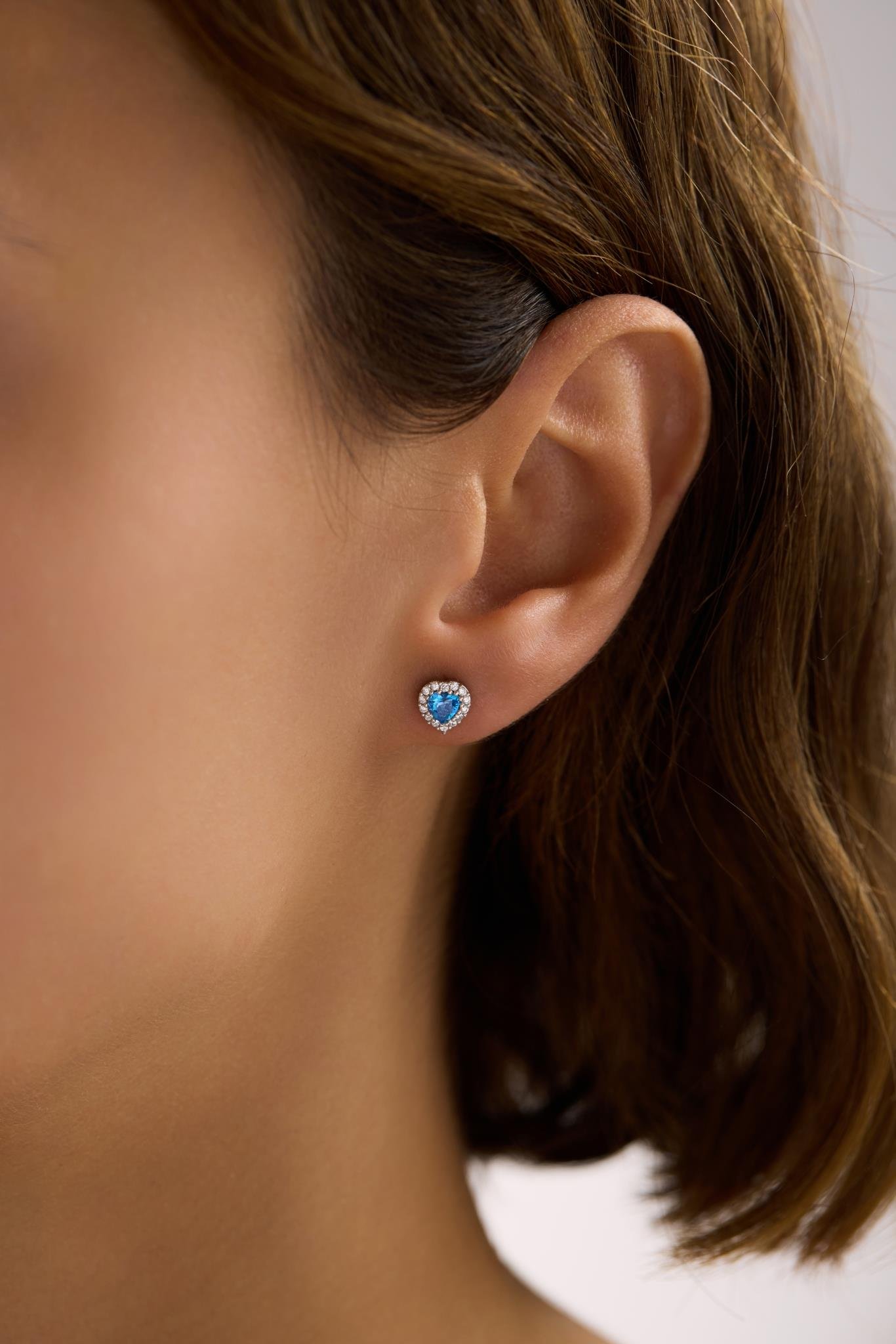 925 Ayar Gümüş Rodyum Kaplama Aquamarin Taşlı Kalp Model Küpe