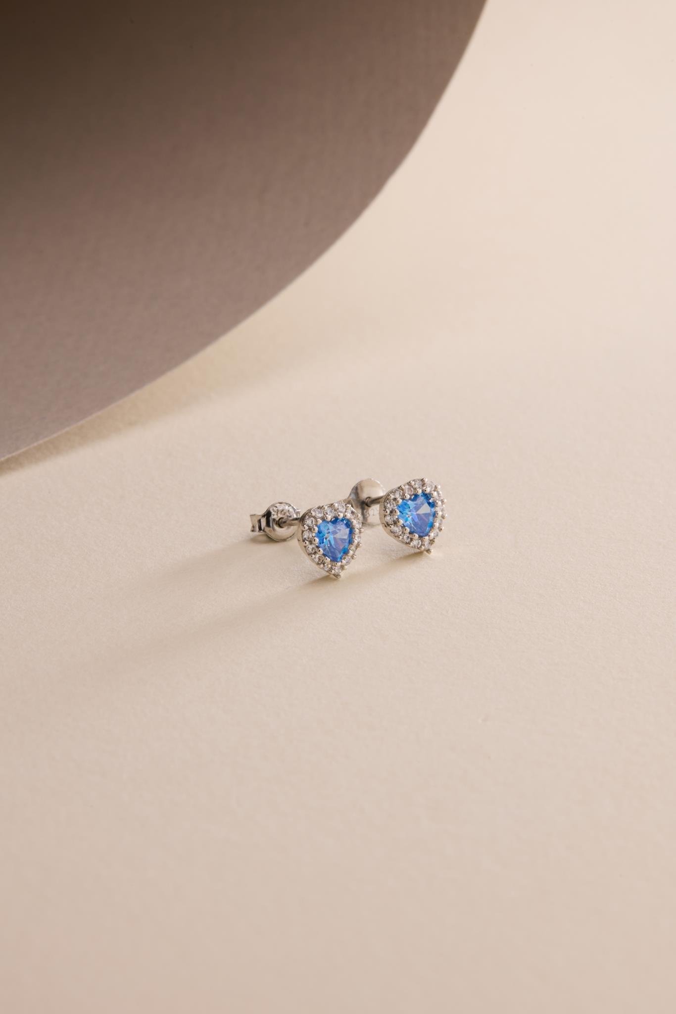 925 Ayar Gümüş Rodyum Kaplama Aquamarin Taşlı Kalp Model Küpe