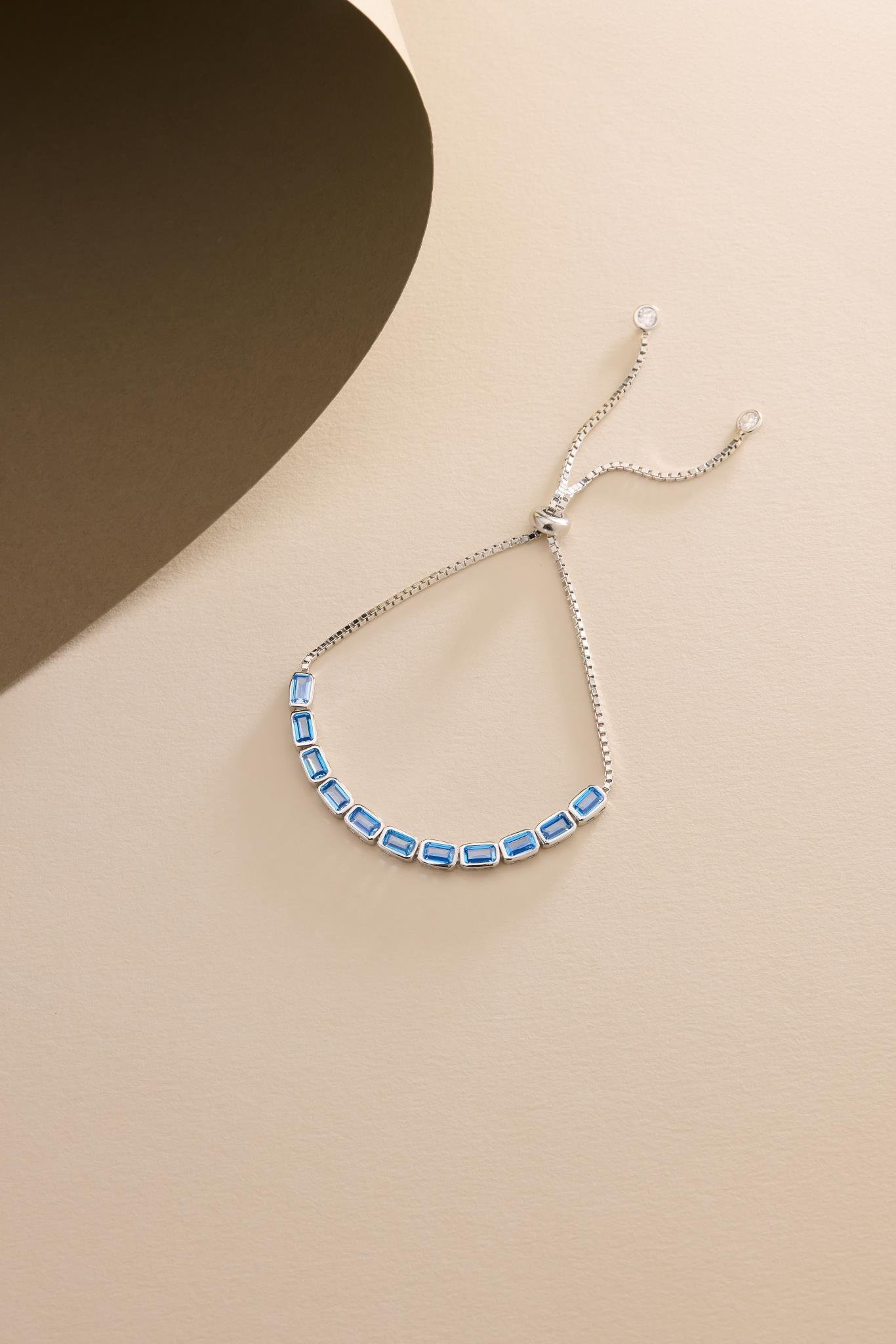 925 Ayar Gümüş Rodyum Kaplama Ayarlanabilir Asansörlü Sıralı Aquamarin Baget Taşlı Bileklik