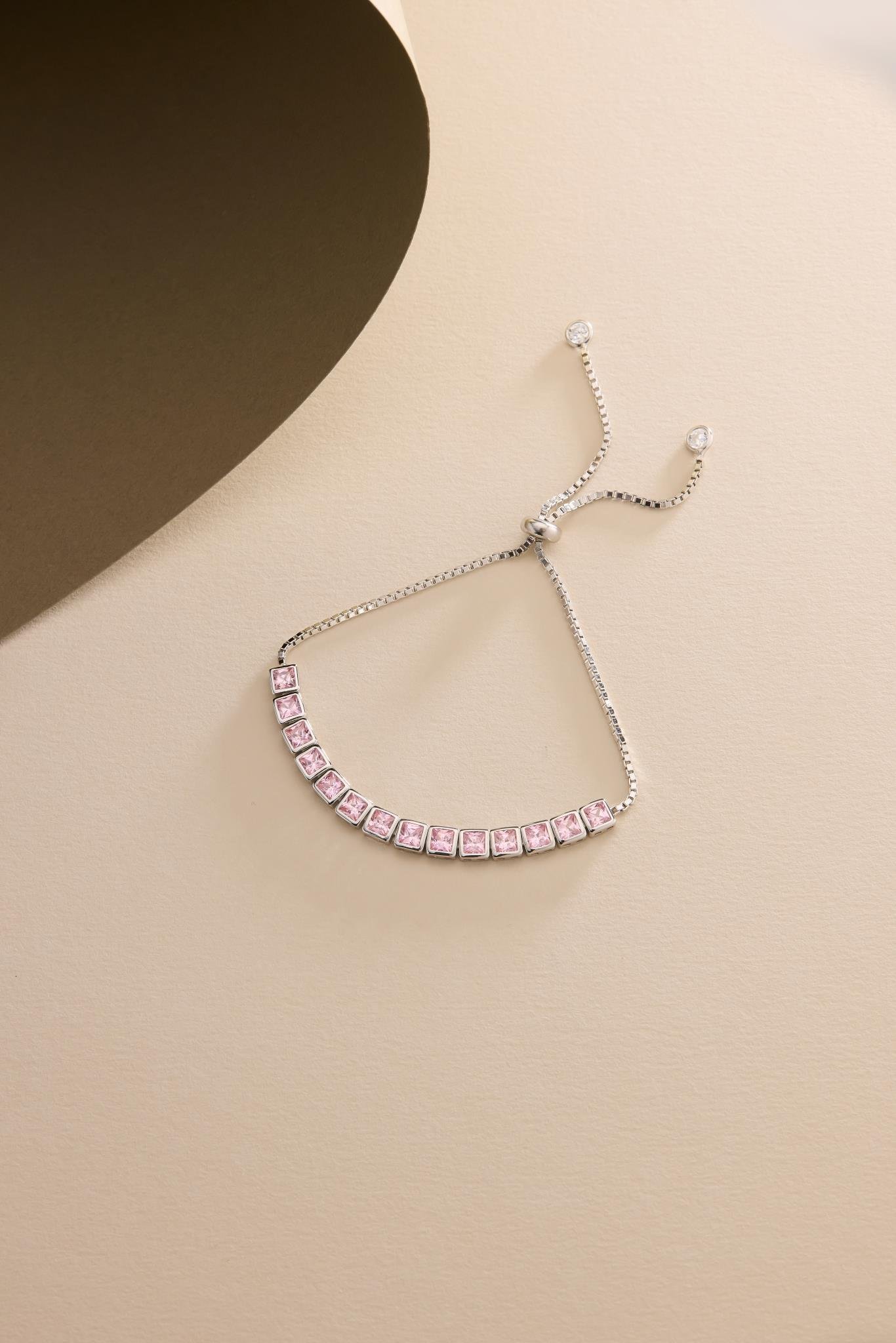 925 Ayar Gümüş Rodyum Kaplama Ayarlanabilir Asansörlü  Sıralı Kare Pembe Taşlı Bileklik