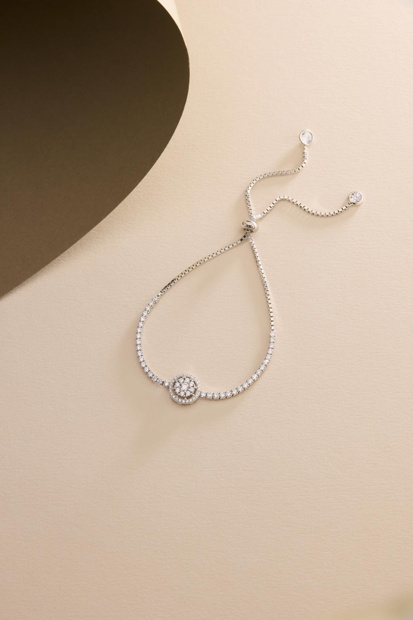 925 Ayar Gümüş Rodyum Kaplama Ayarlanabilir Asansörlü Yuvarlak Zirkon Taşlı Suyolu Bileklik