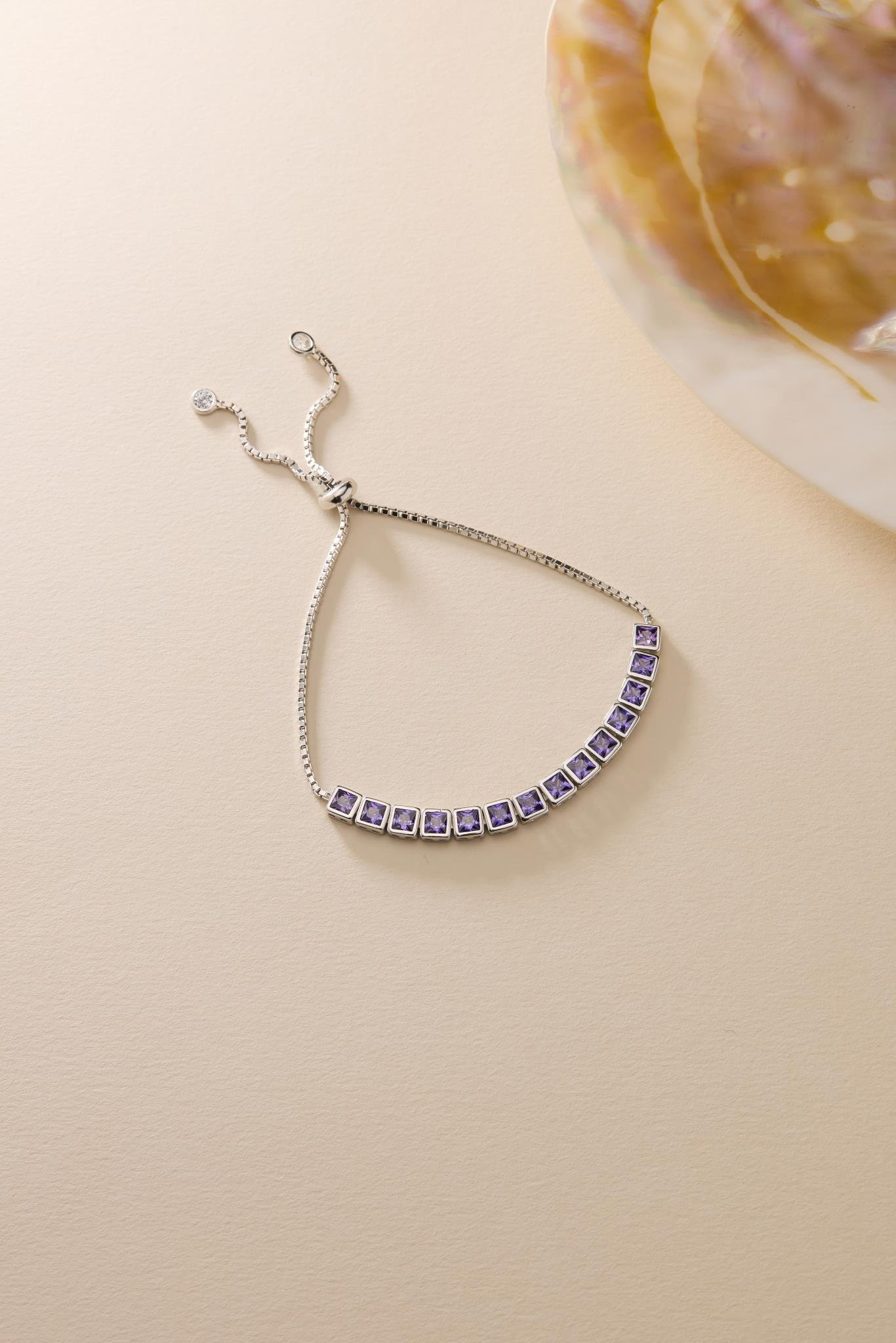 925 Ayar Gümüş Rodyum Kaplama Ayarlanabilir Asansörlü  Sıralı Kare Mor Taşlı Bileklik