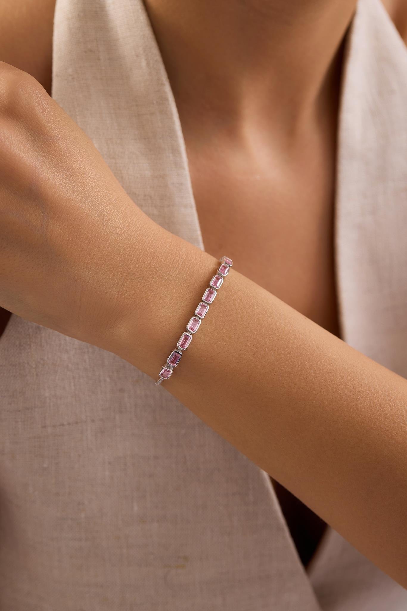 925 Ayar Gümüş Rodyum Kaplama Ayarlanabilir Asansörlü Sıralı Pembe Baget Taşlı Bileklik