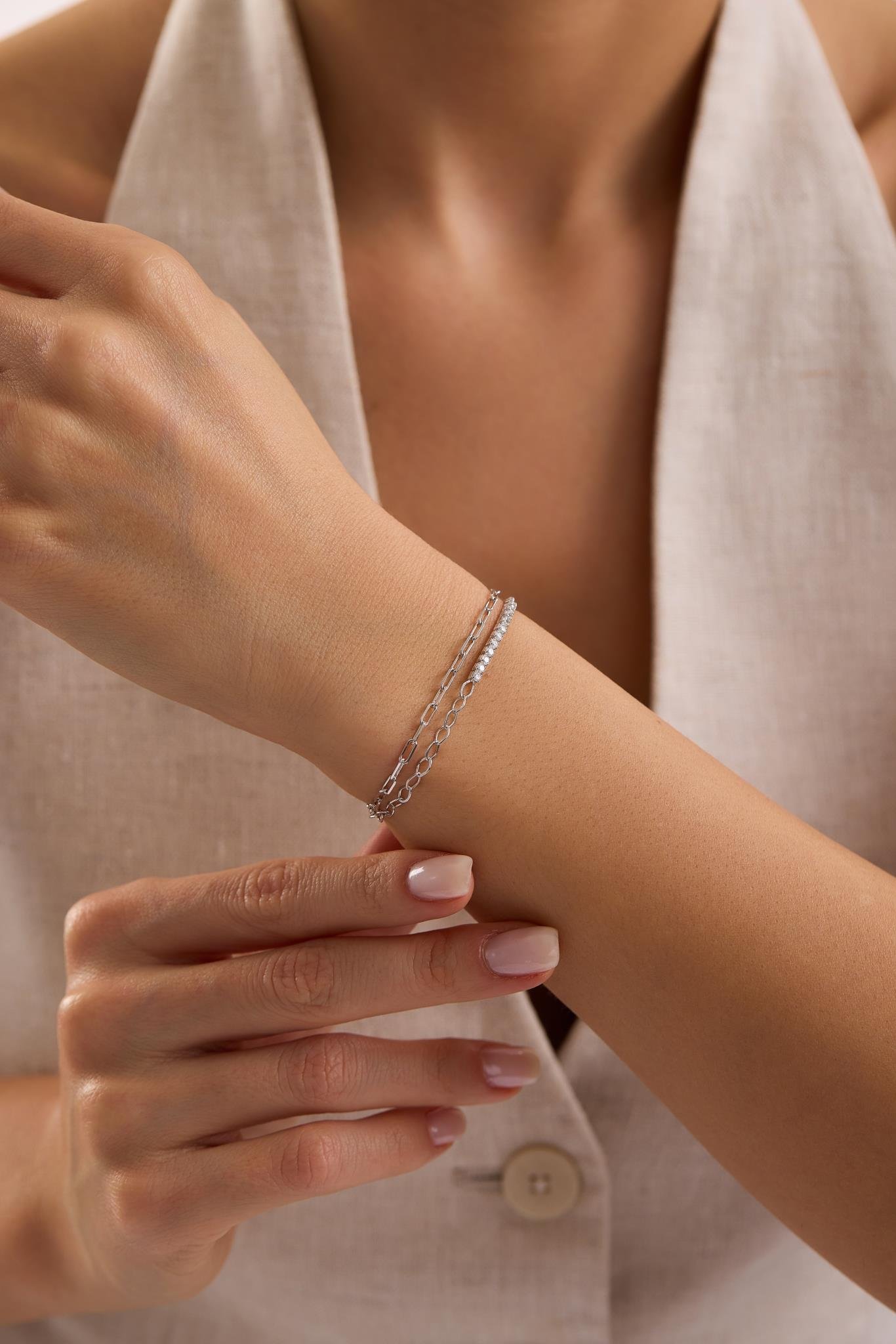 925 Ayar Gümüş Rodyum Kaplama Çift Zincirli 2 mm Taşlı Suyolu Model Bileklik