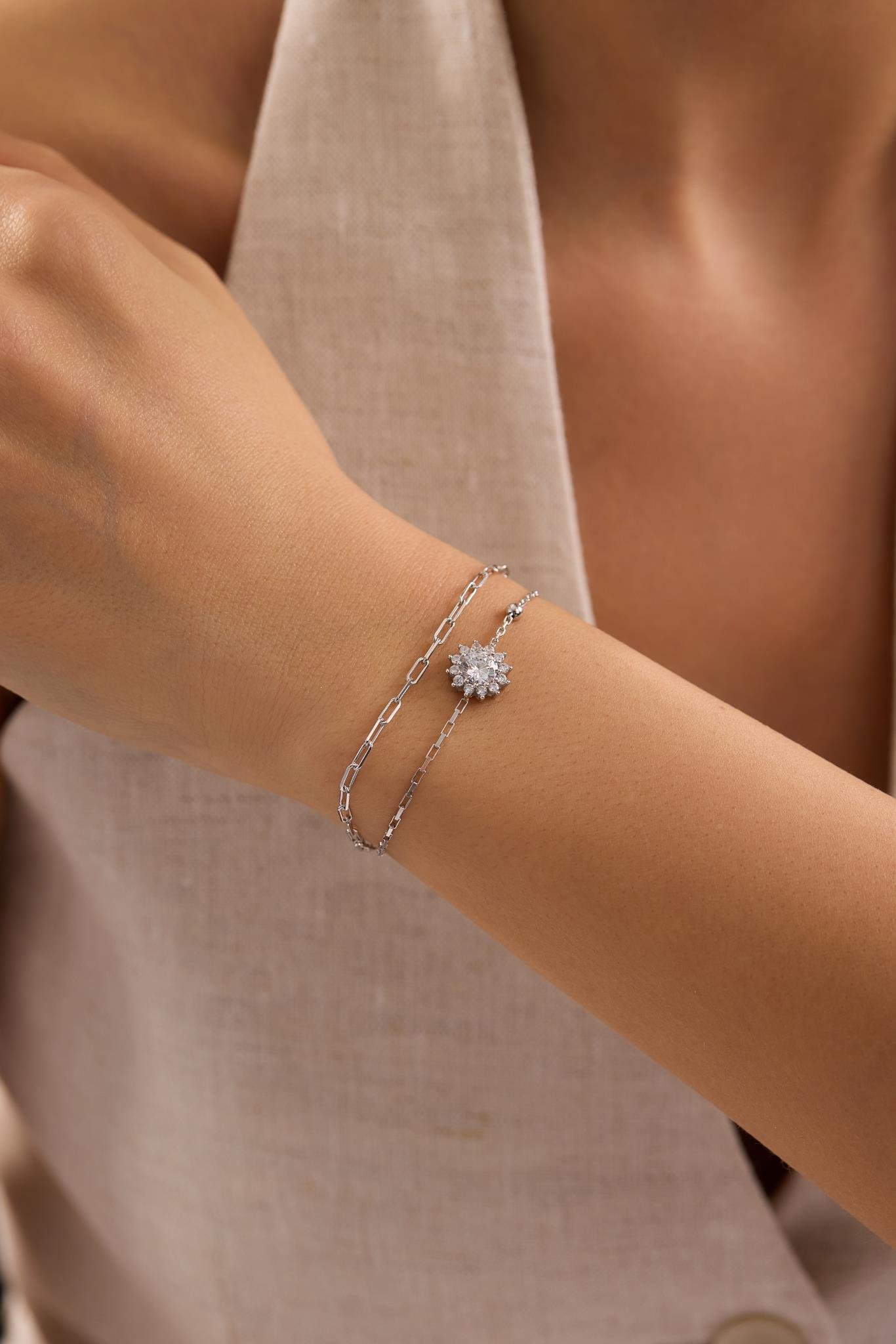 925 Ayar Gümüş Rodyum Kaplama Çift Zincirli Pırlanta Montür Tektaş Bileklik