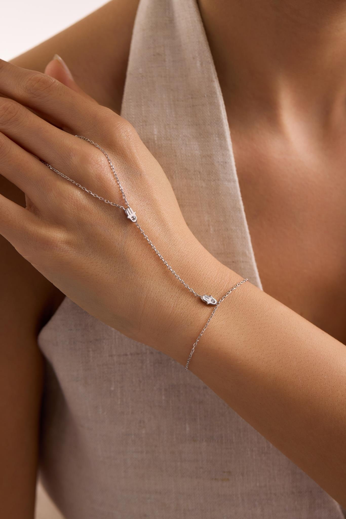 925 Ayar Gümüş Rodyum Kaplama Fatma  Ana Eli Şahmeran Bileklik 