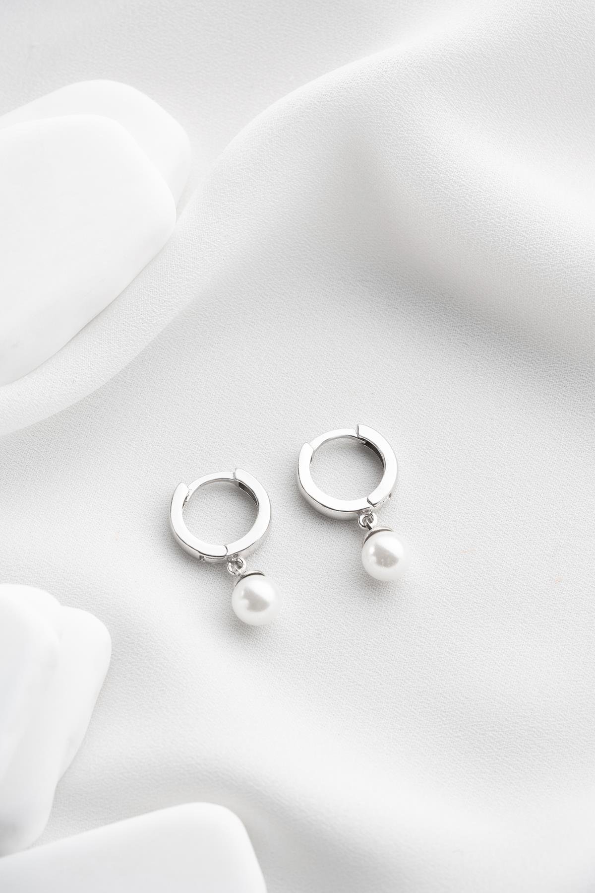 925 Ayar Gümüş Rodyum Kaplama İnci Sallantılı 10 mm Tamtur Küpe